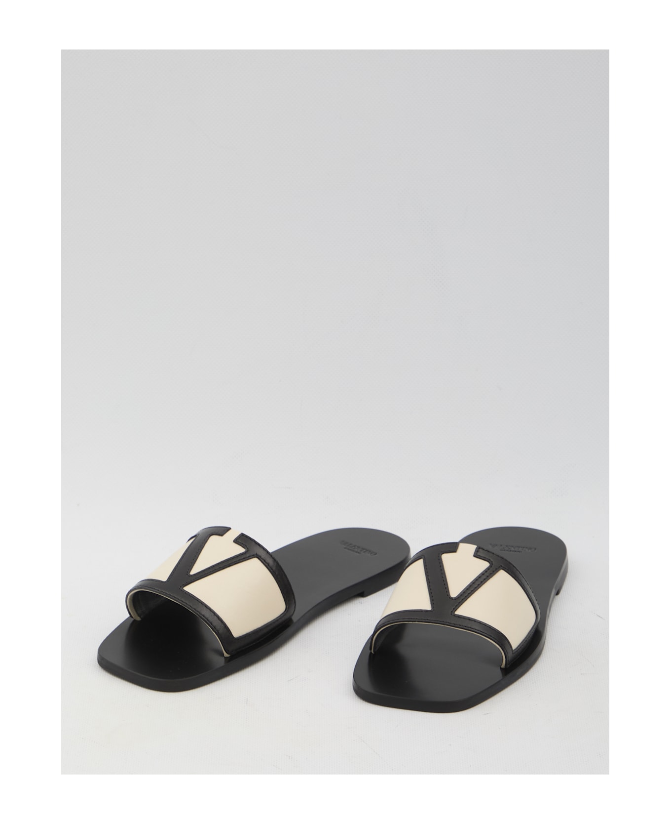 Valentino Garavani Superstar Slide Sandals - BLACK