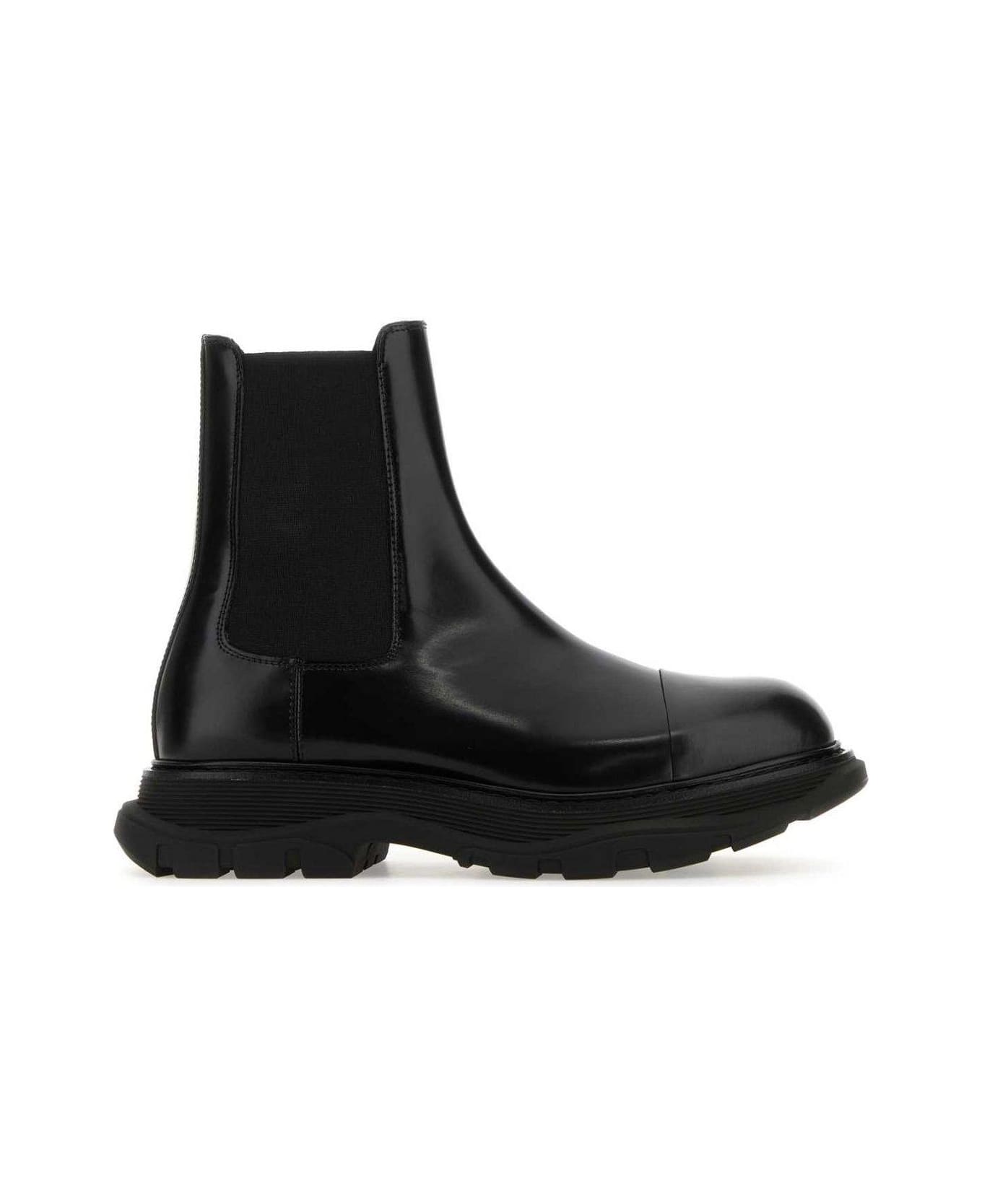 Alexander McQueen Chelsea Tread Ankle Boots - Black