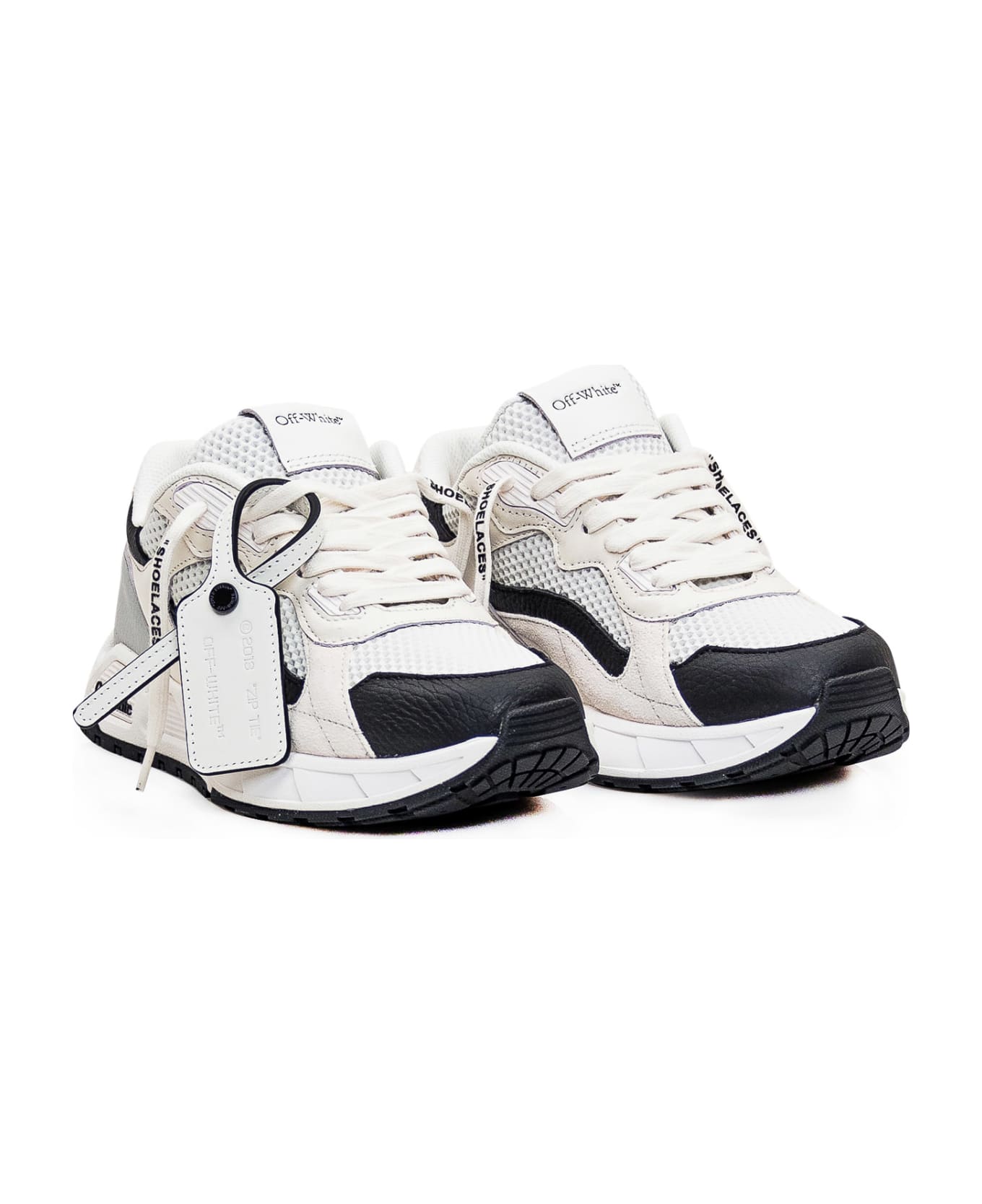 OFF-WHITE キックオフラウントトゥレスアッフスニカ 【関税込】 Off-White Kick Off low-top Sneakers | White | FARFETCH