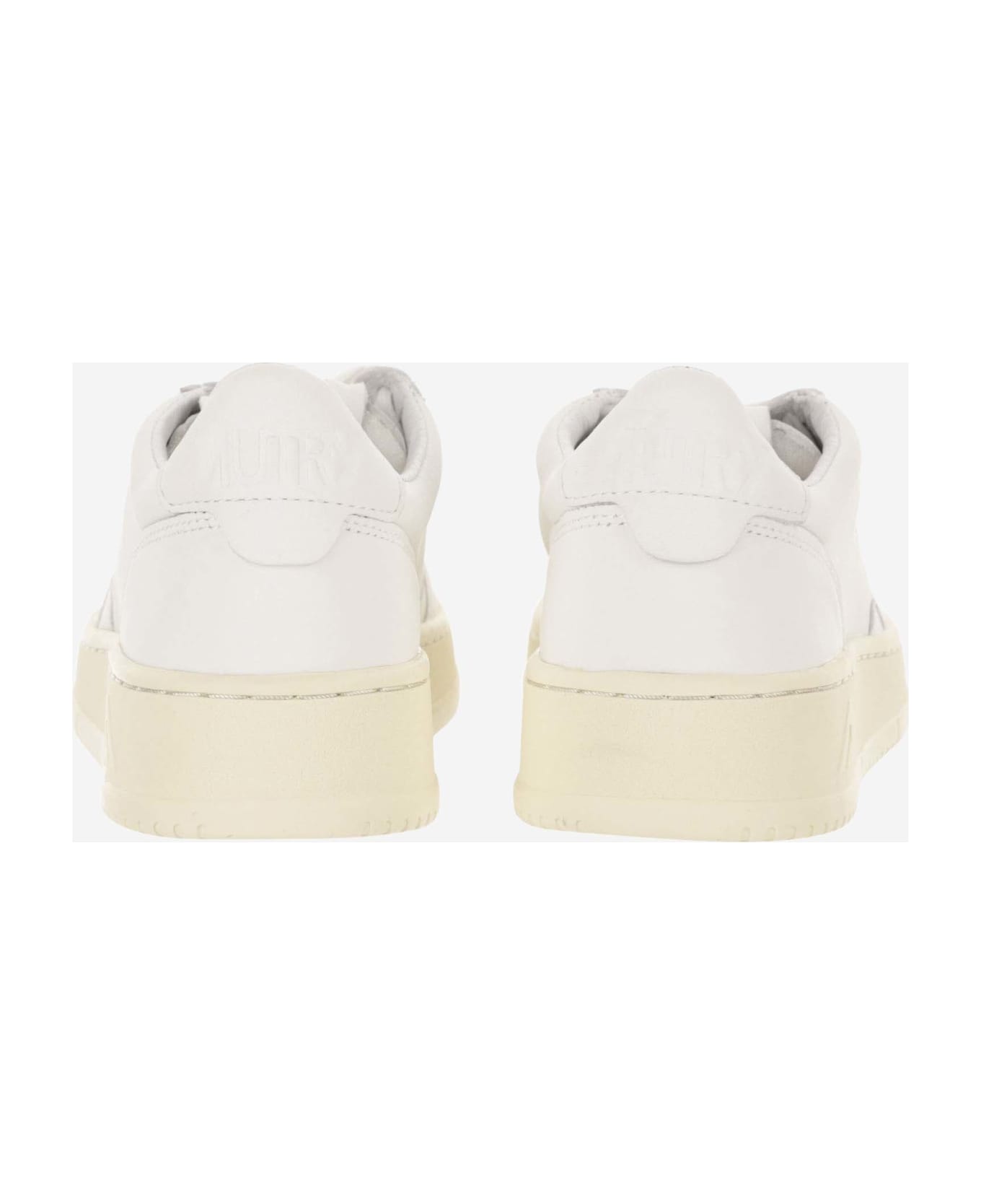 Autry Medalist Low Sneakers - White