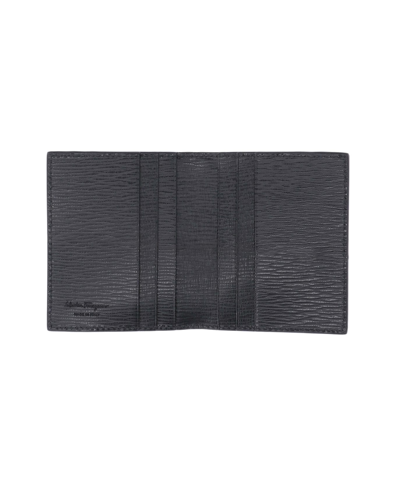 Ferragamo Gancini Bi-fold Wallet - Black   財布