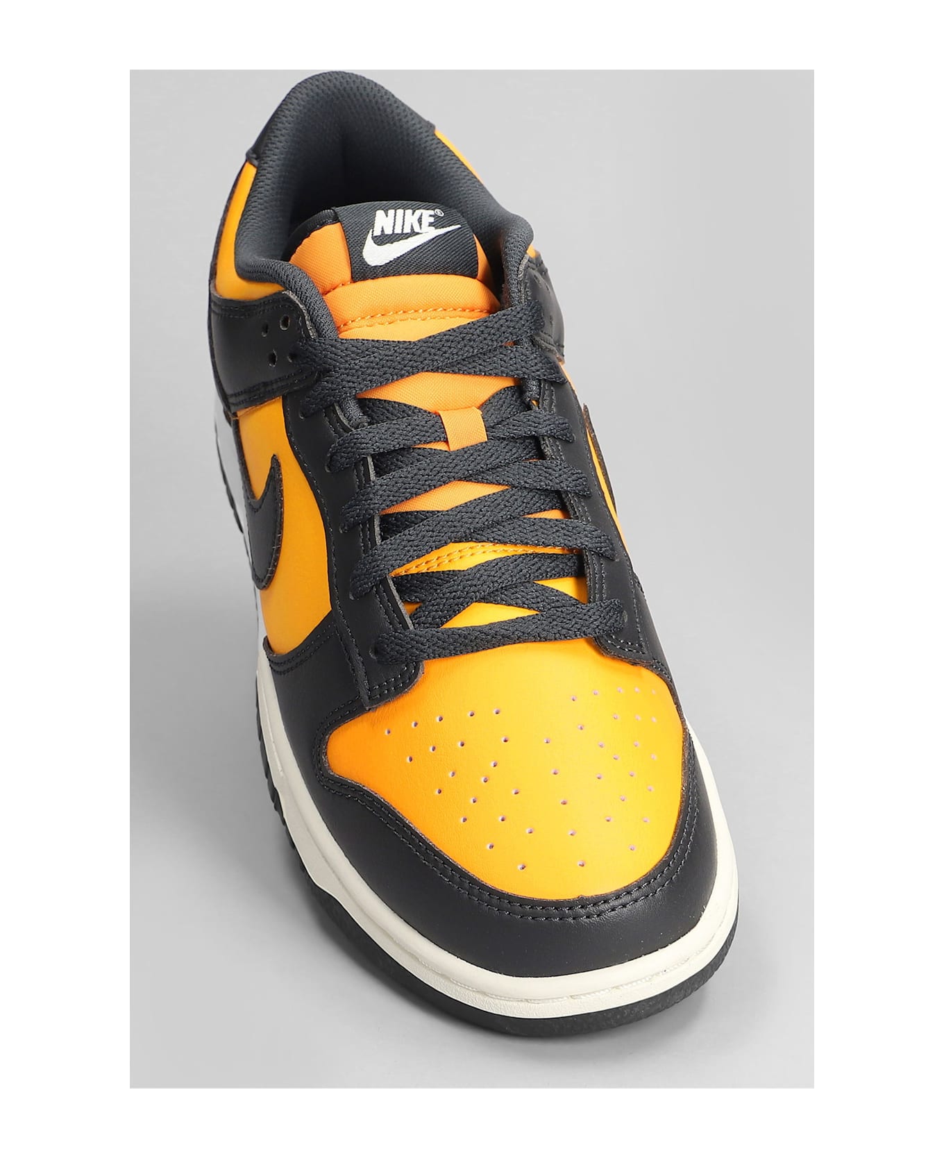 Nike Dunk Low Retro Sneakers In Orange Leather - orange