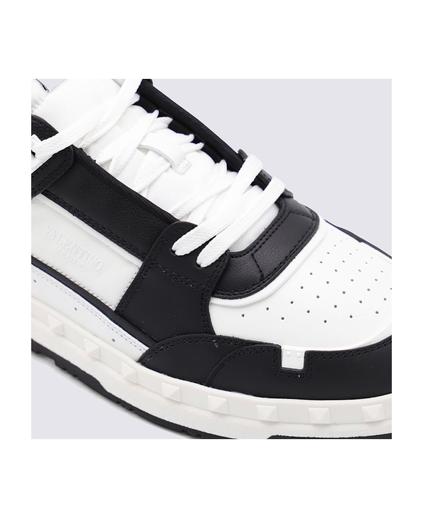 Valentino Garavani Black And White Leather Sneakers - NEROBIANCOBIANCONEROBIANCONEROBN