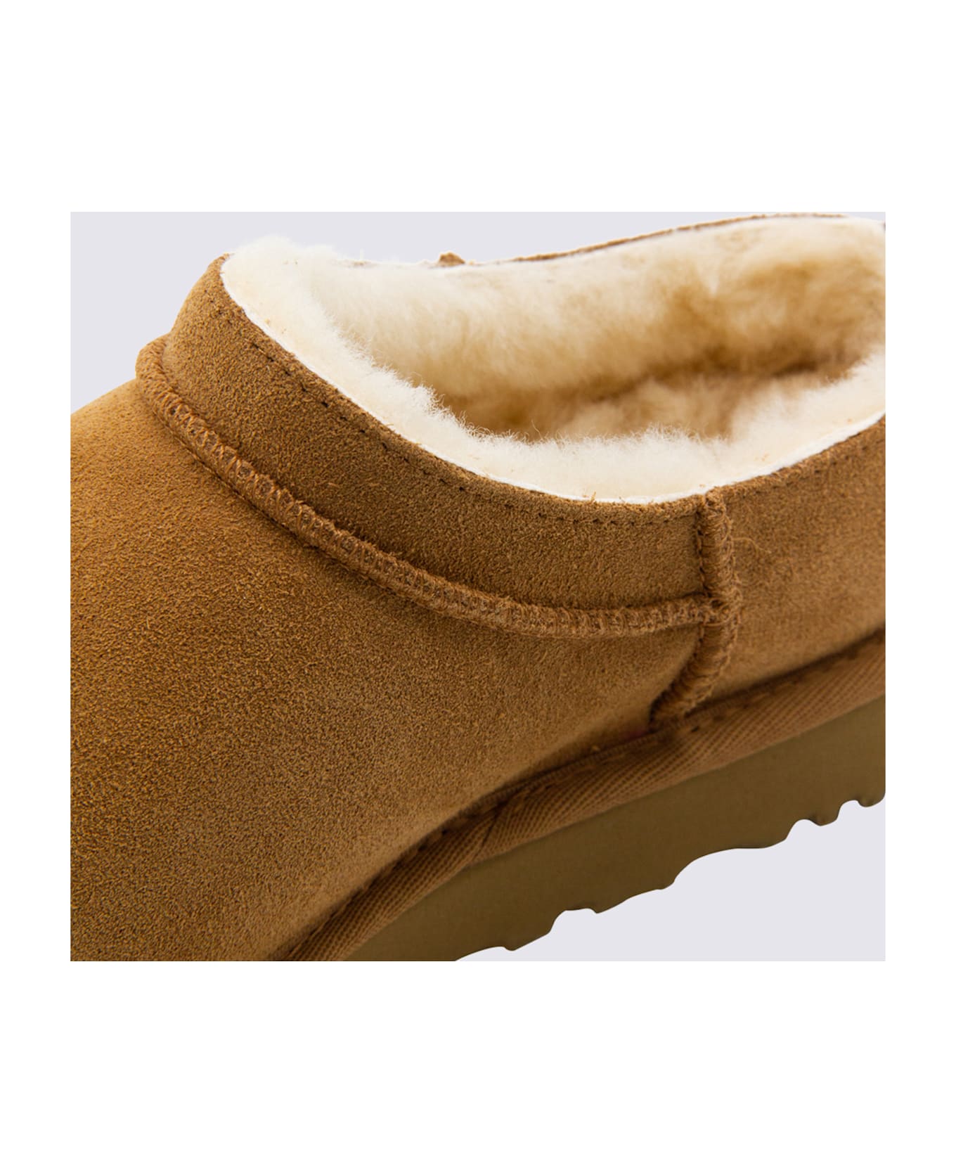 UGG Camel Leather Flats - Chestnut