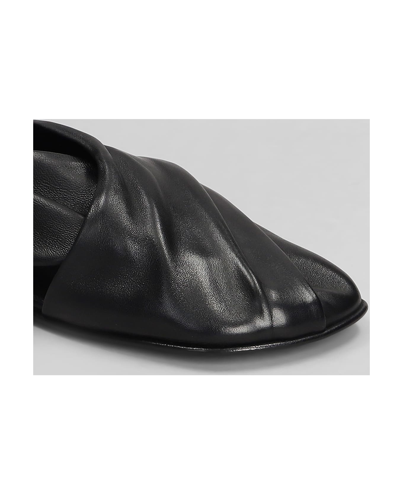 Elena Iachi Ballet Flats In Black Leather - black