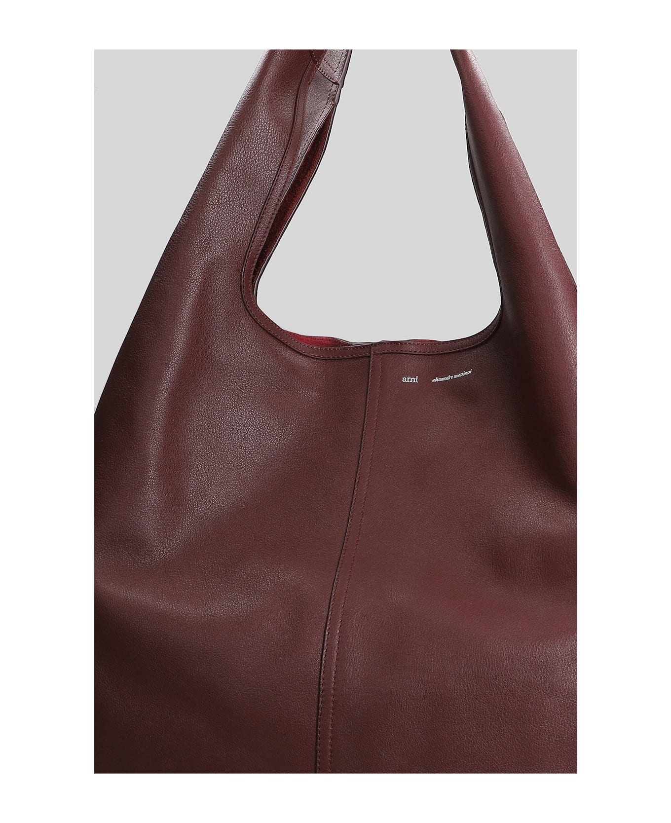 Ami Alexandre Mattiussi Etienne Hobo Bag Tote In Bordeaux Leather - bordeaux