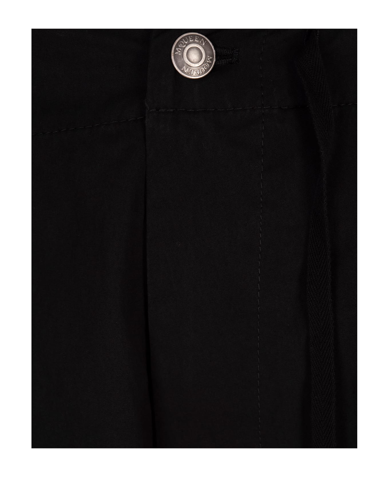 Alexander McQueen Cargo Trousers With Pleat In Black - NERO