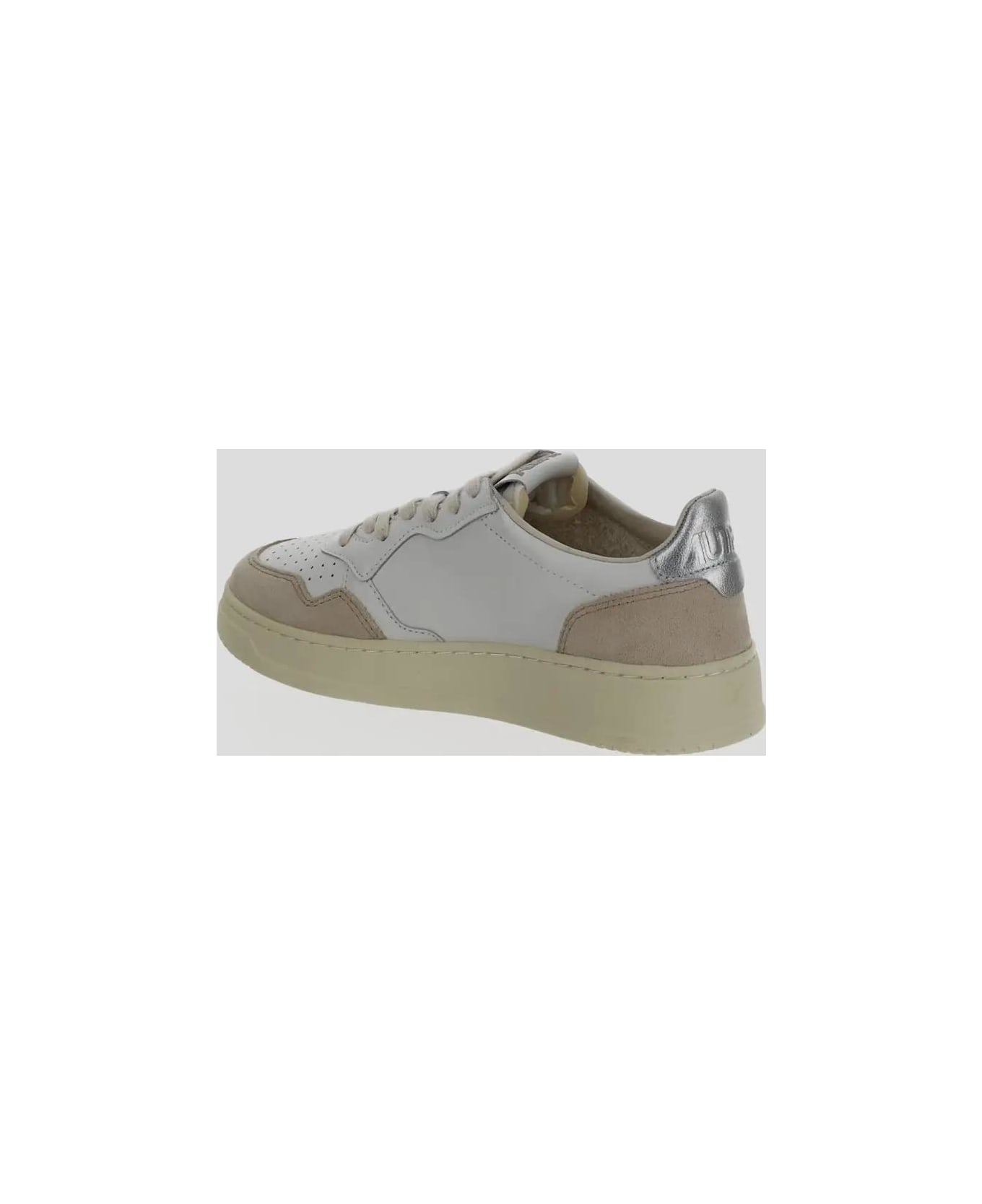 Autry Medalist Low Sneakers