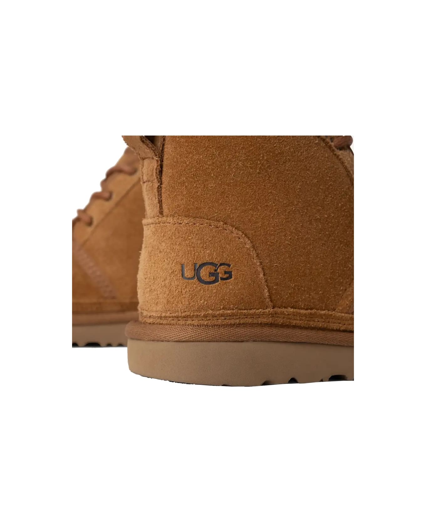 UGG "neumel" Logo Shoe - BROWN