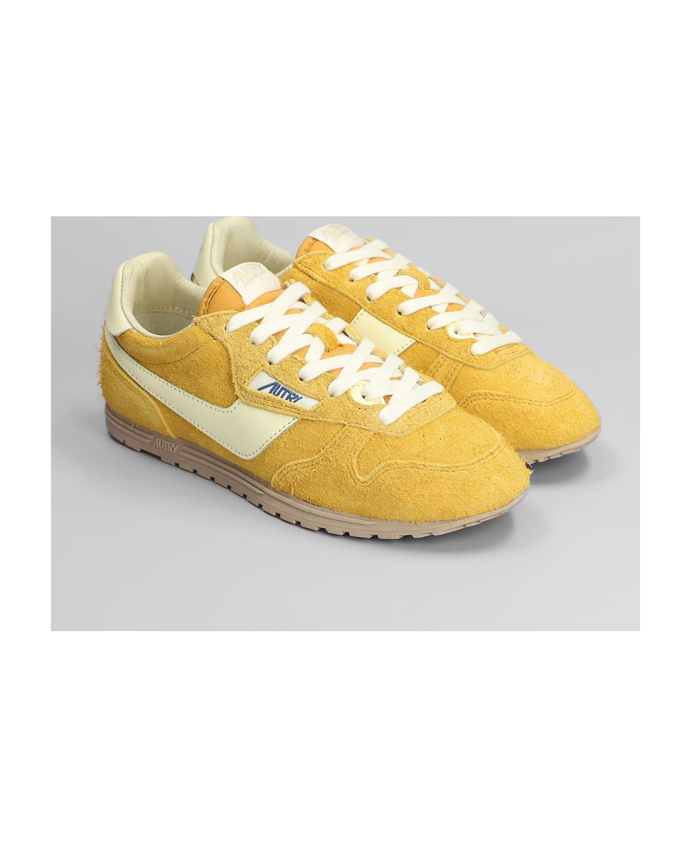 Autry Windspin Sneakers In Yellow Suede - yellow