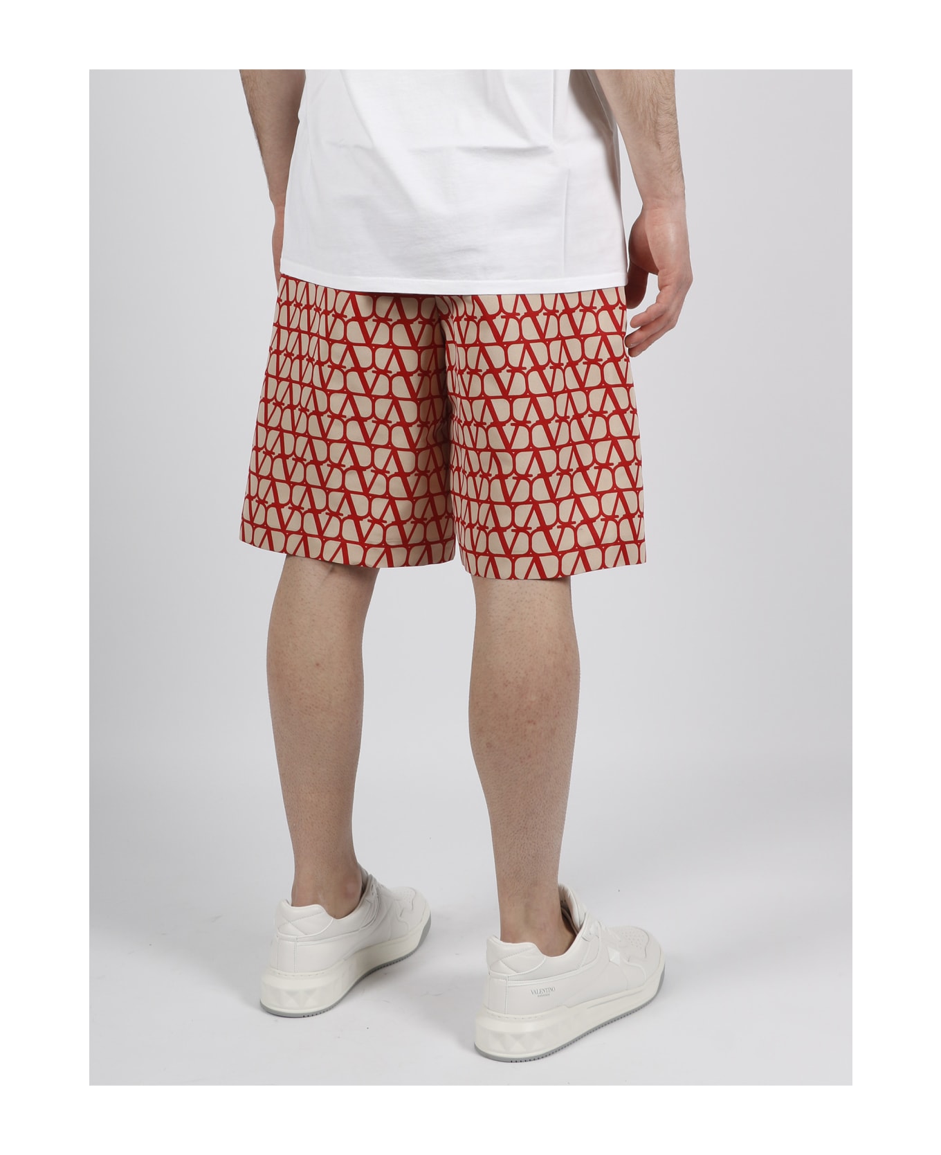 Valentino Toile Iconographe Print Faille Bermuda Shorts - VAARA Khaki Ribbed Hoodie