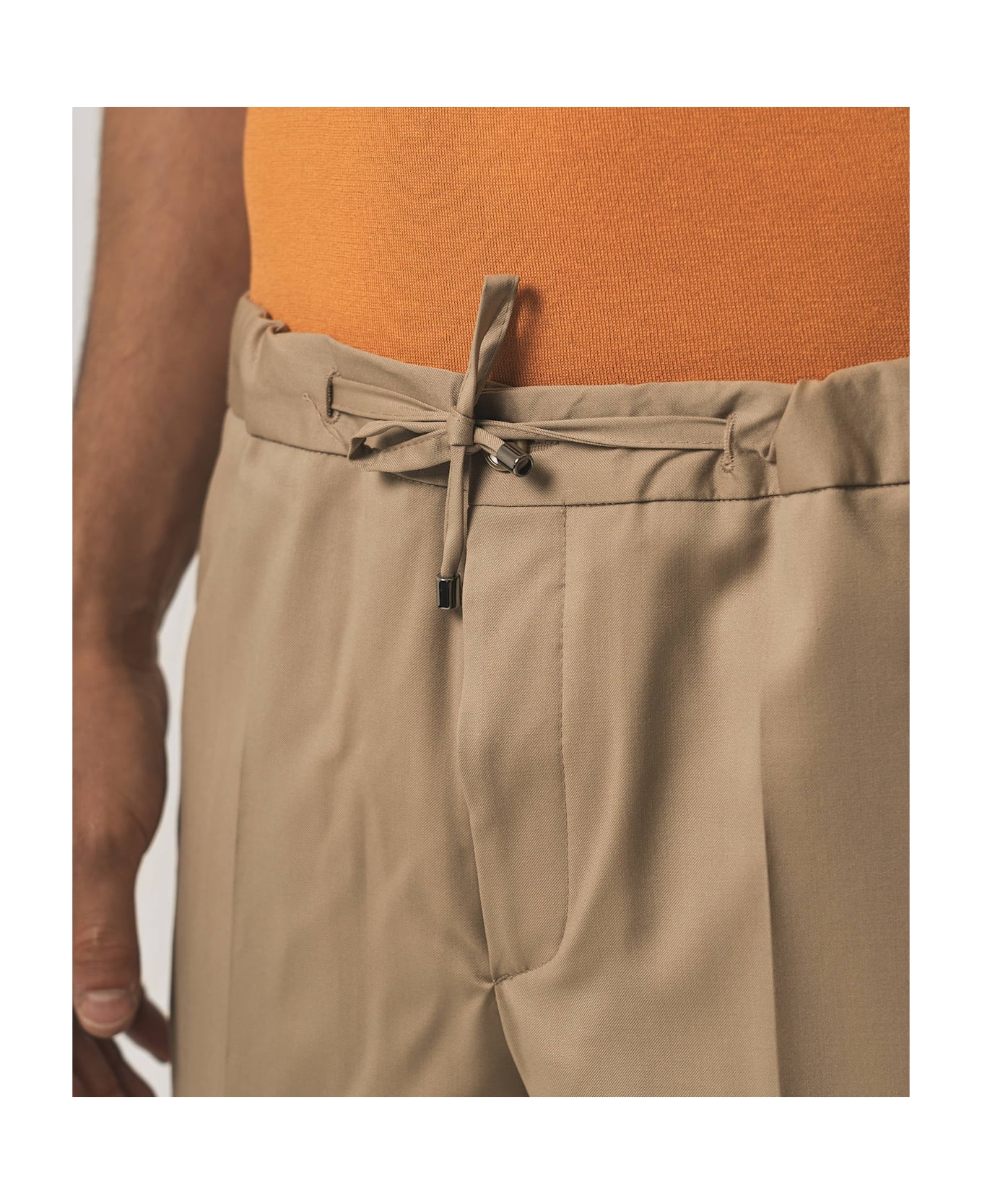 Larusmiani D20 Bermuda Pants - Beige