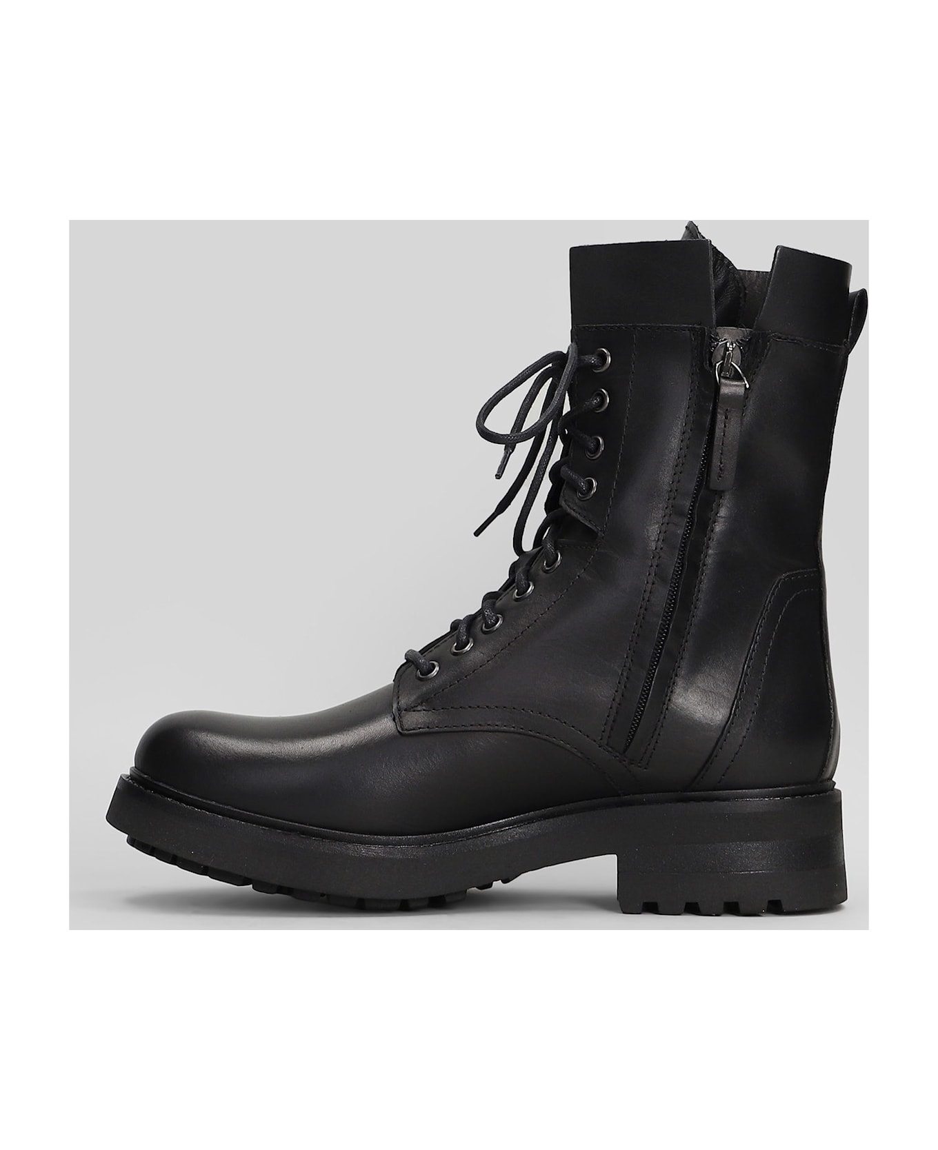Julie Dee Combat Boots In Black Leather - black