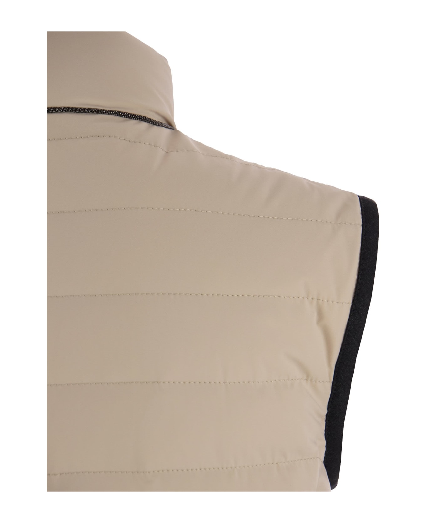 Brunello Cucinelli Sleeveless Down Jacket In Membraned Nylon - Beige