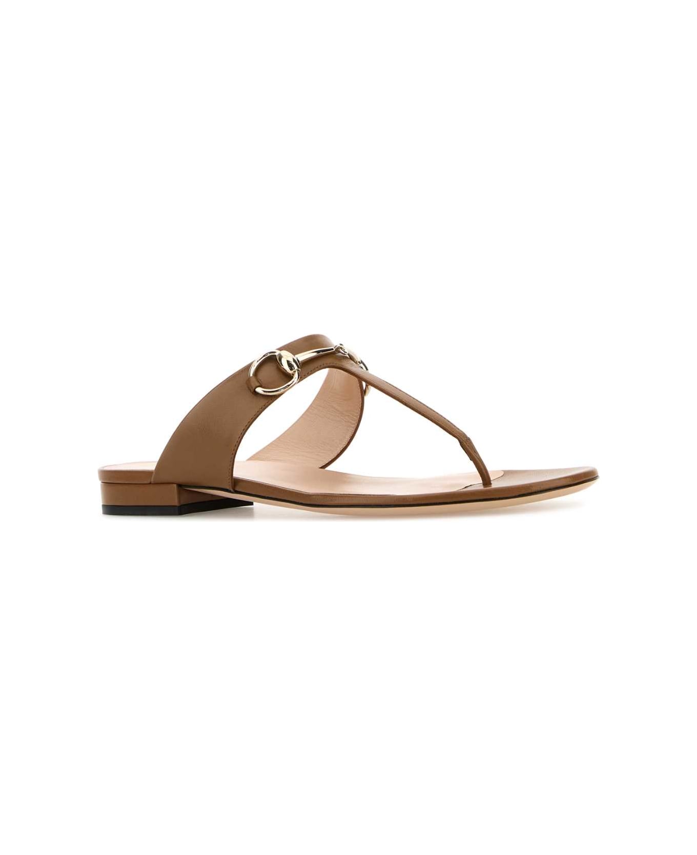 Gucci Camel Leather Thong Slippers - LUMINIOUSWOOD