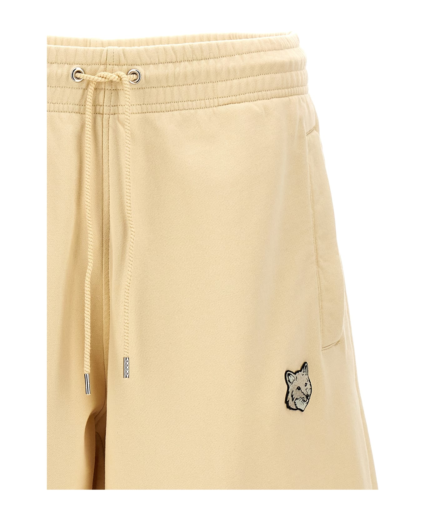 Maison Kitsuné 'fox Head' Bermuda Shorts - White ショートパンツ