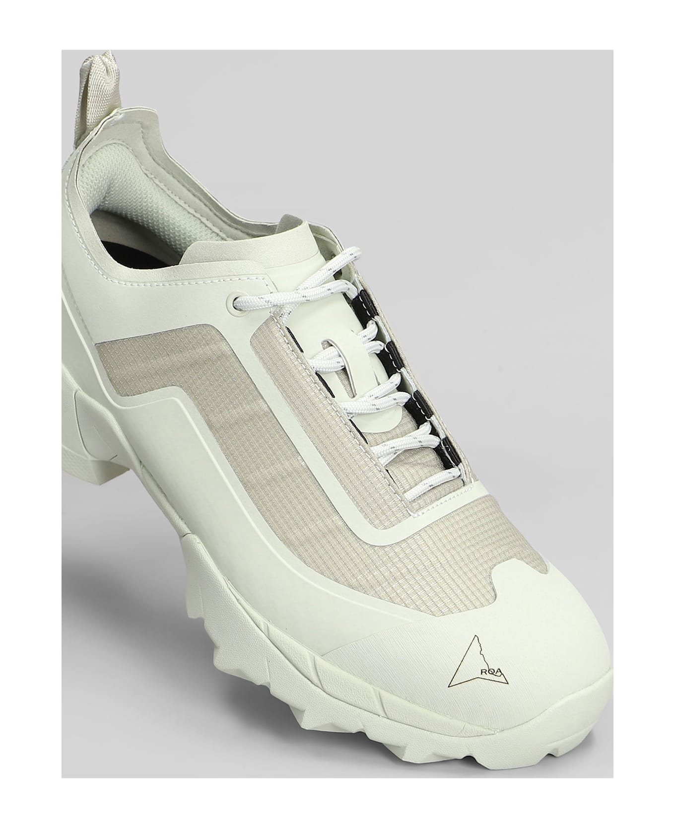 ROA Katharina Light Sneakers In White Fabric - white