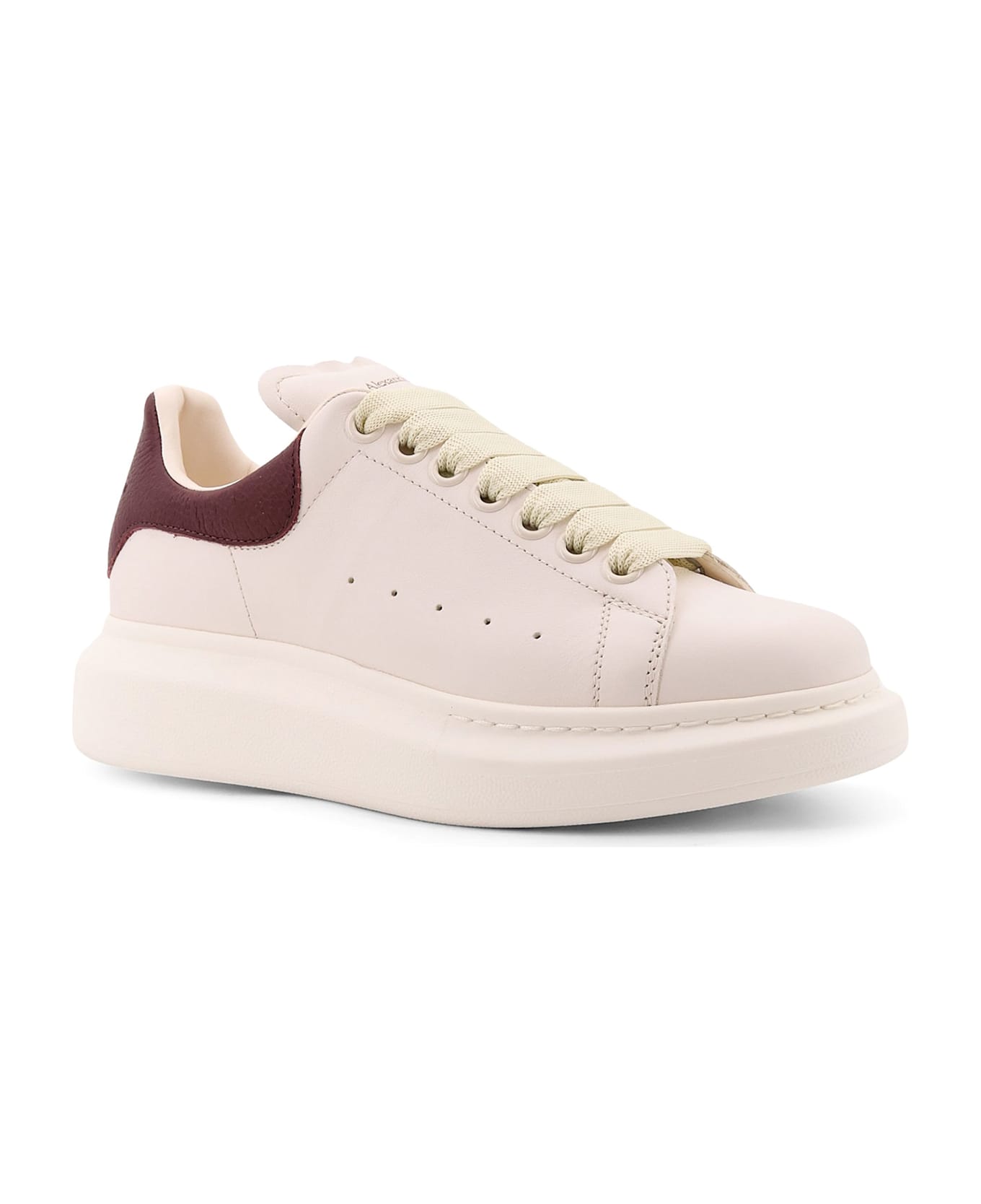 Alexander McQueen Oversize Leather Sneakers With Back Contrasting Patch - White