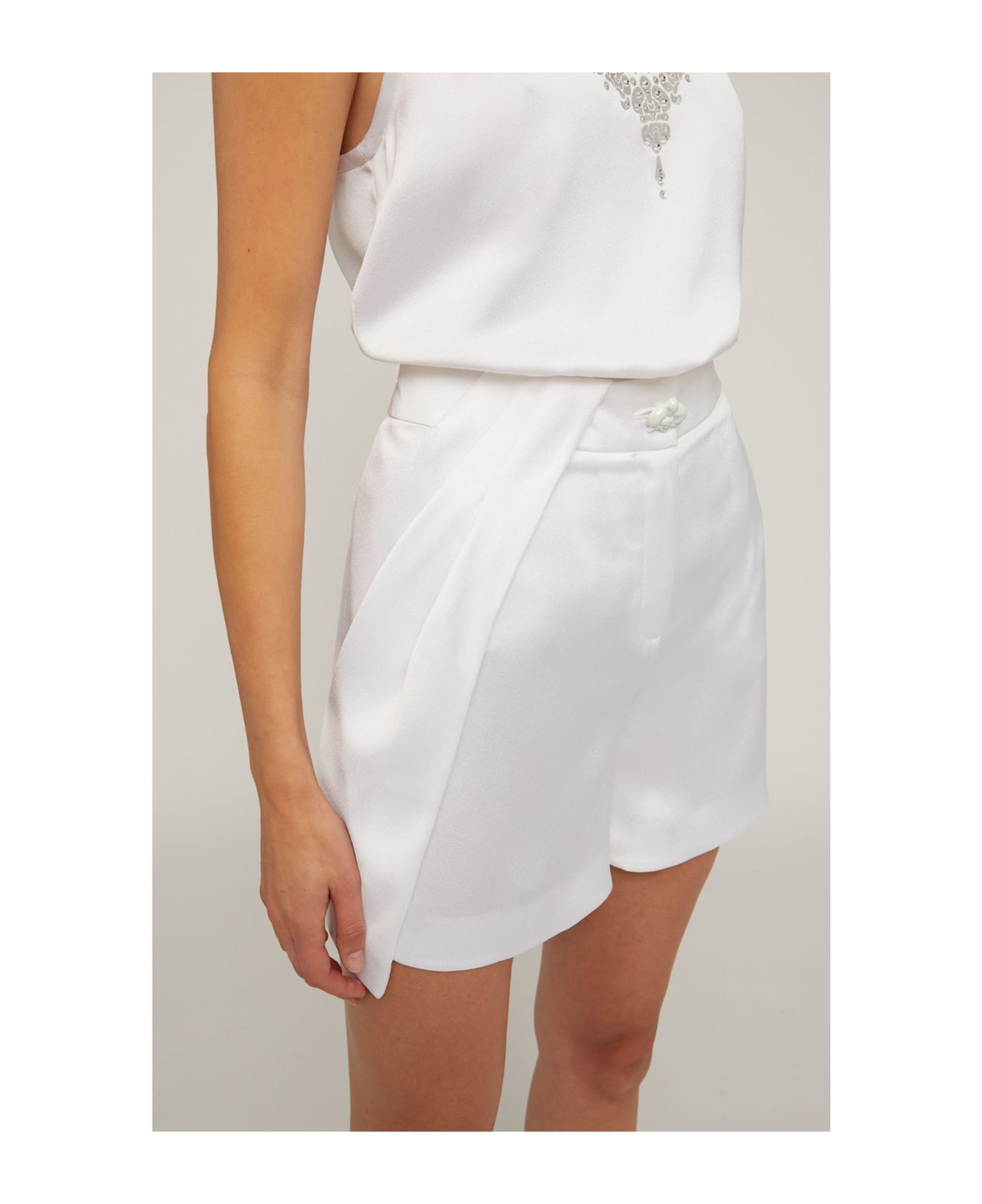 Genny Shorts - White