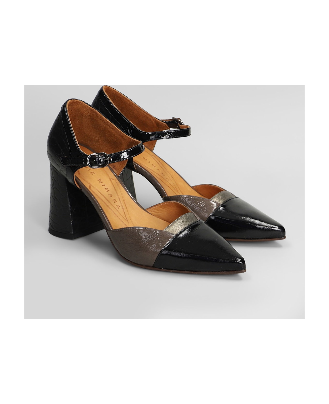 Chie Mihara Luer Pumps In Black Leather - black