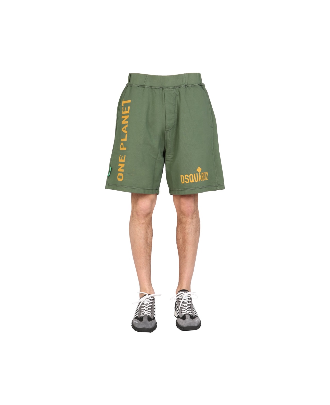 Dsquared2 "one Life One Planet" Bermuda Shorts - GREEN ショートパンツ