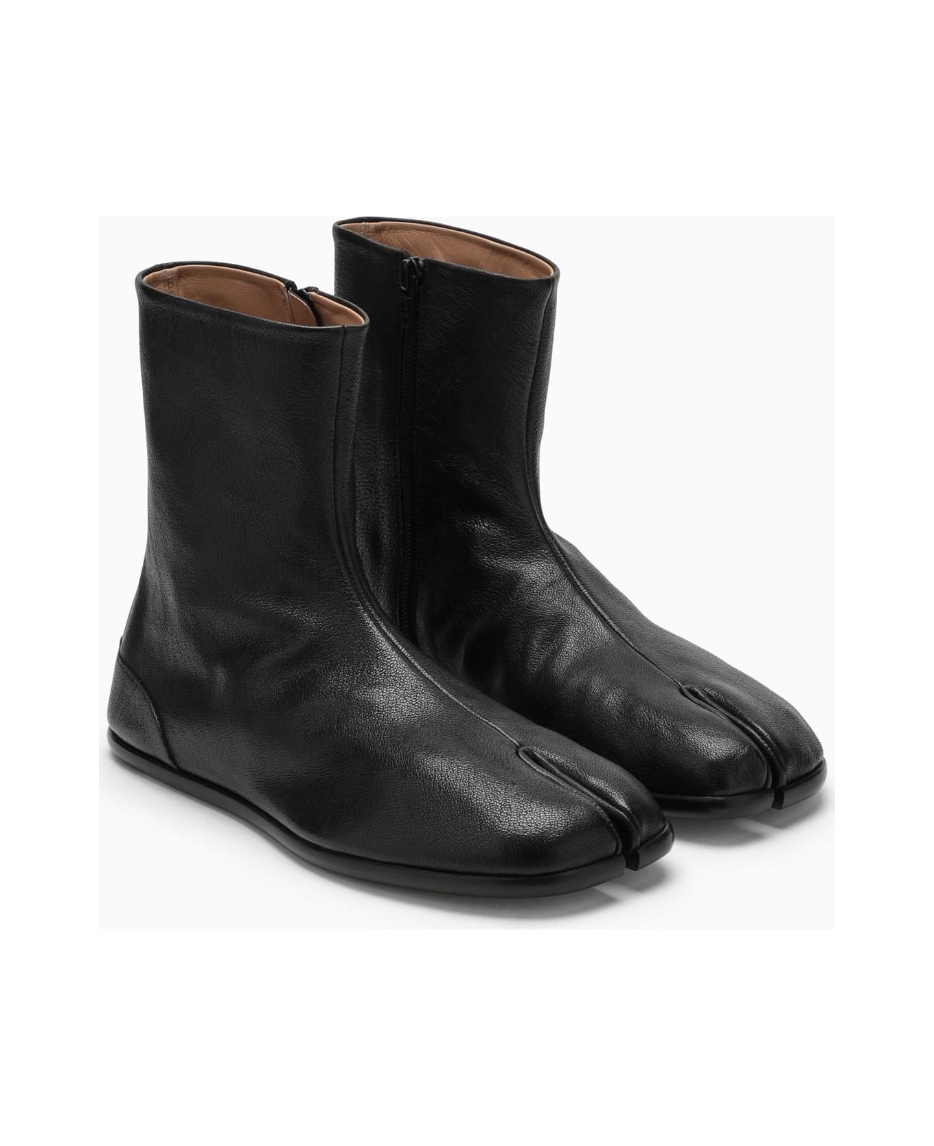Maison Margiela Tabi Flat Ankle Boots - BLACK (Black)