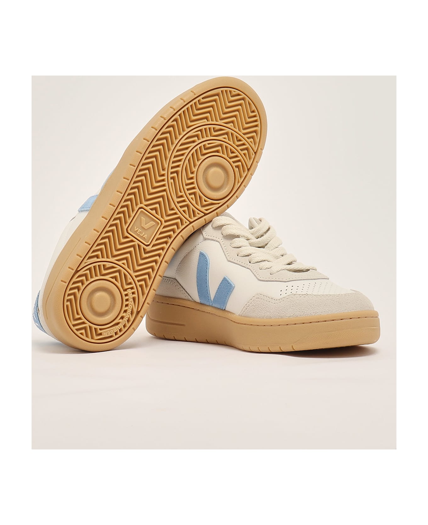Veja Leather Sneaker - GHIACCIO-AVIO