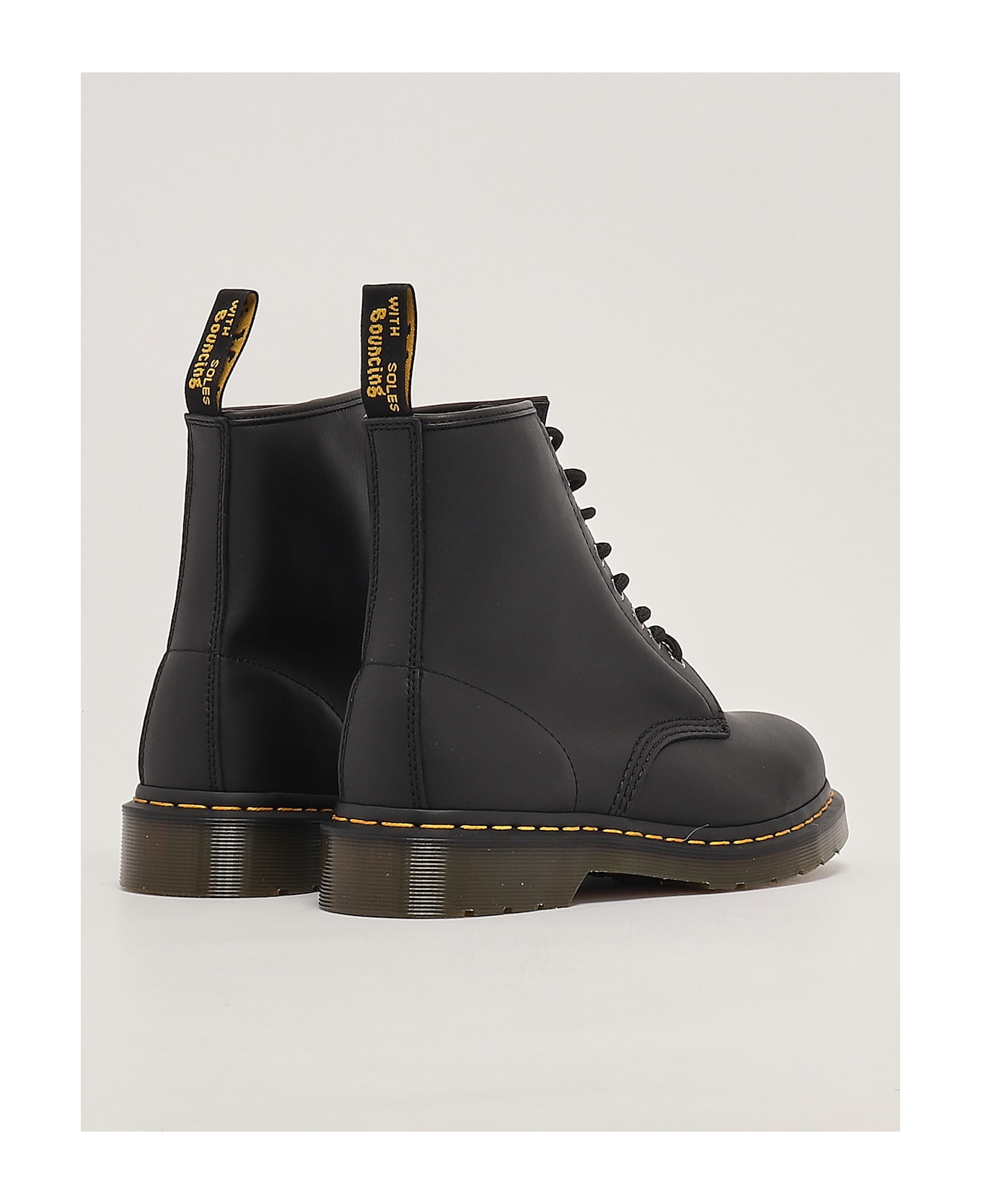 Dr. Martens Stivali Stringati In Nappa Boots - NERO