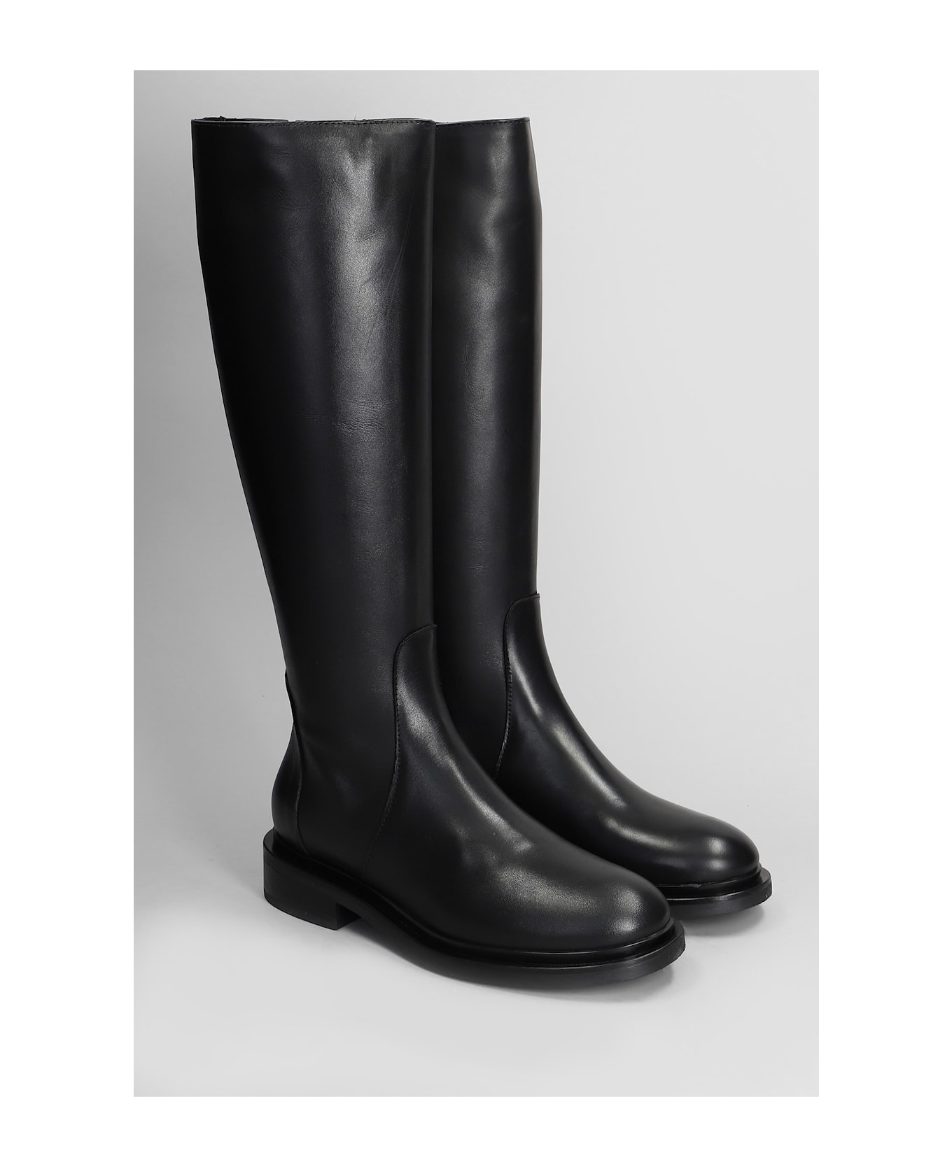 Julie Dee Low Heels Boots In Black Leather - black