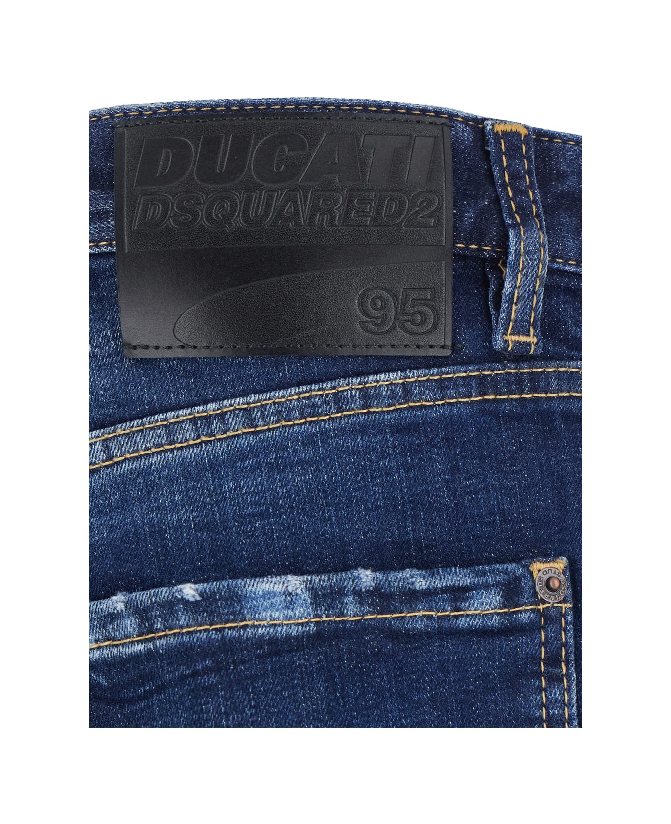 Dsquared2 
ducati X D2
 Blue Jeans With Logo Patch On The Rear And Belt Loops In Denim Man - Blu