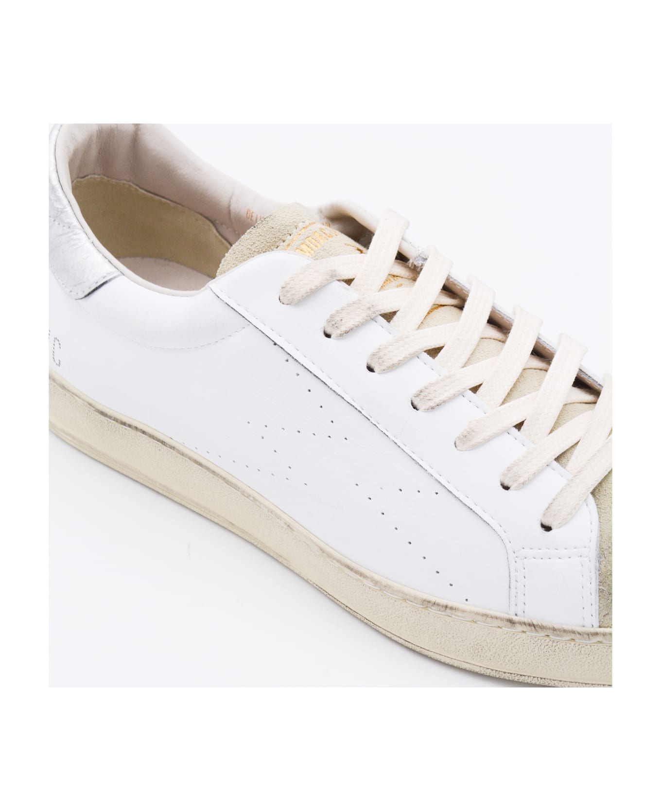 M.O.A. master of arts White Leather Sneakers - White