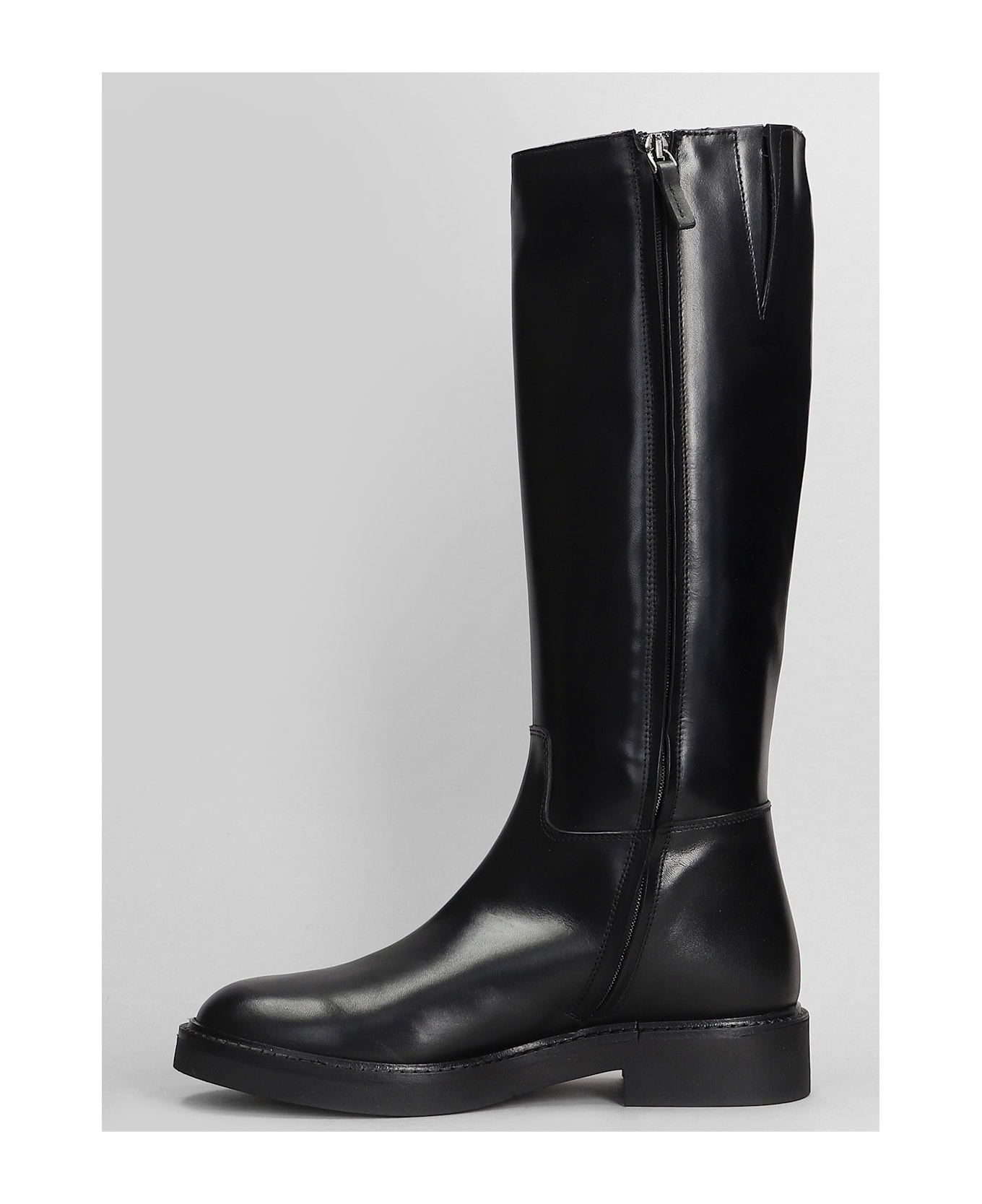 Julie Dee Low Heels Boots In Black Leather - black