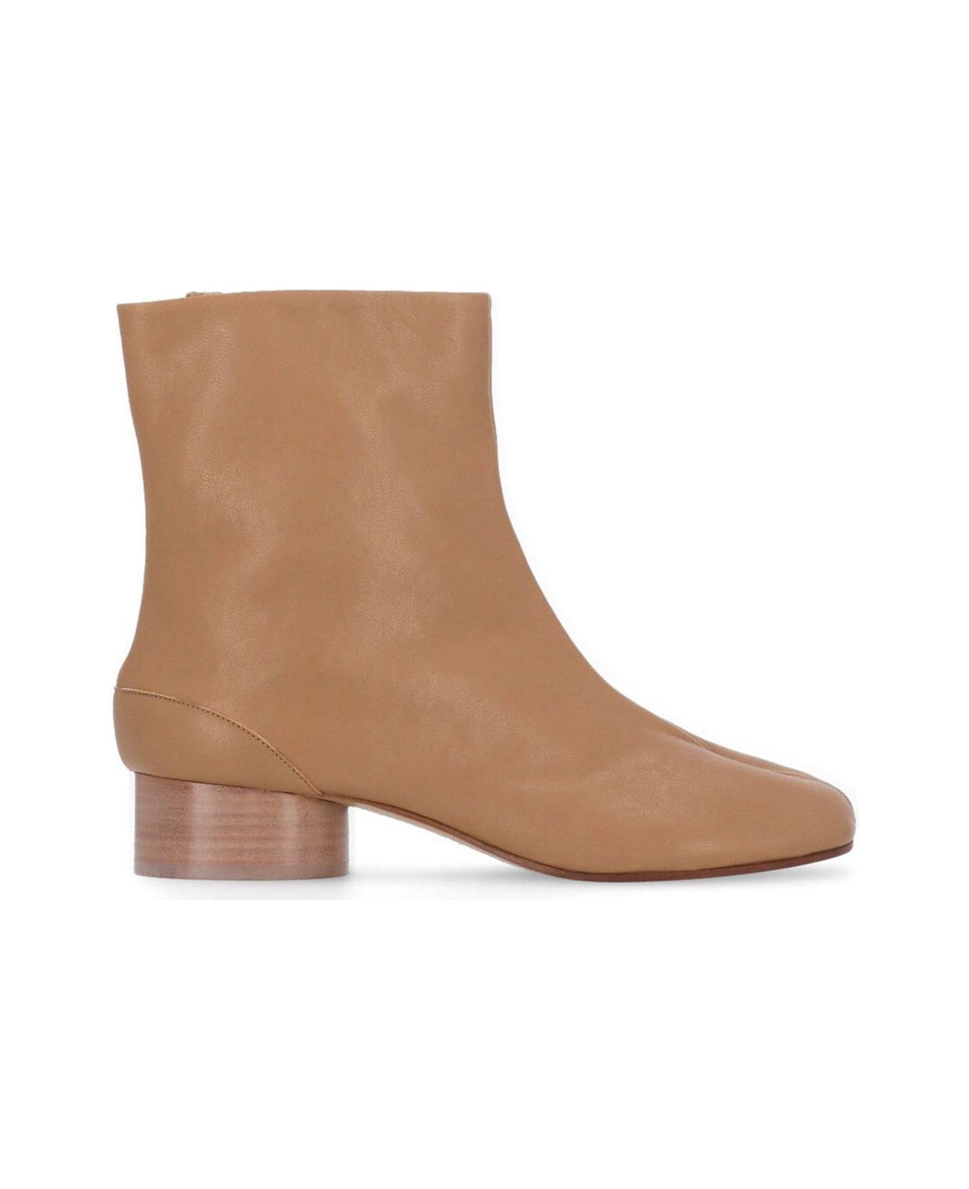 Maison Margiela 'tabi' Ankle Boots - Nude