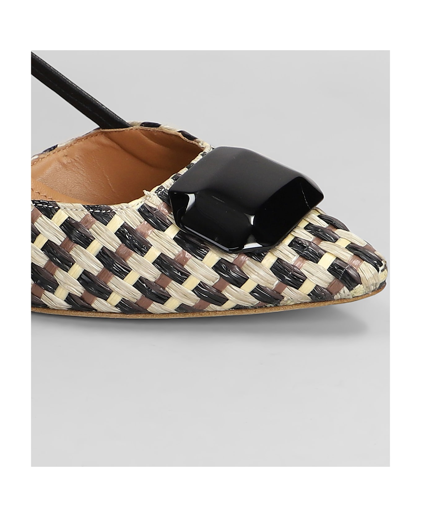 Julie Dee Pumps In Black Raffia - black