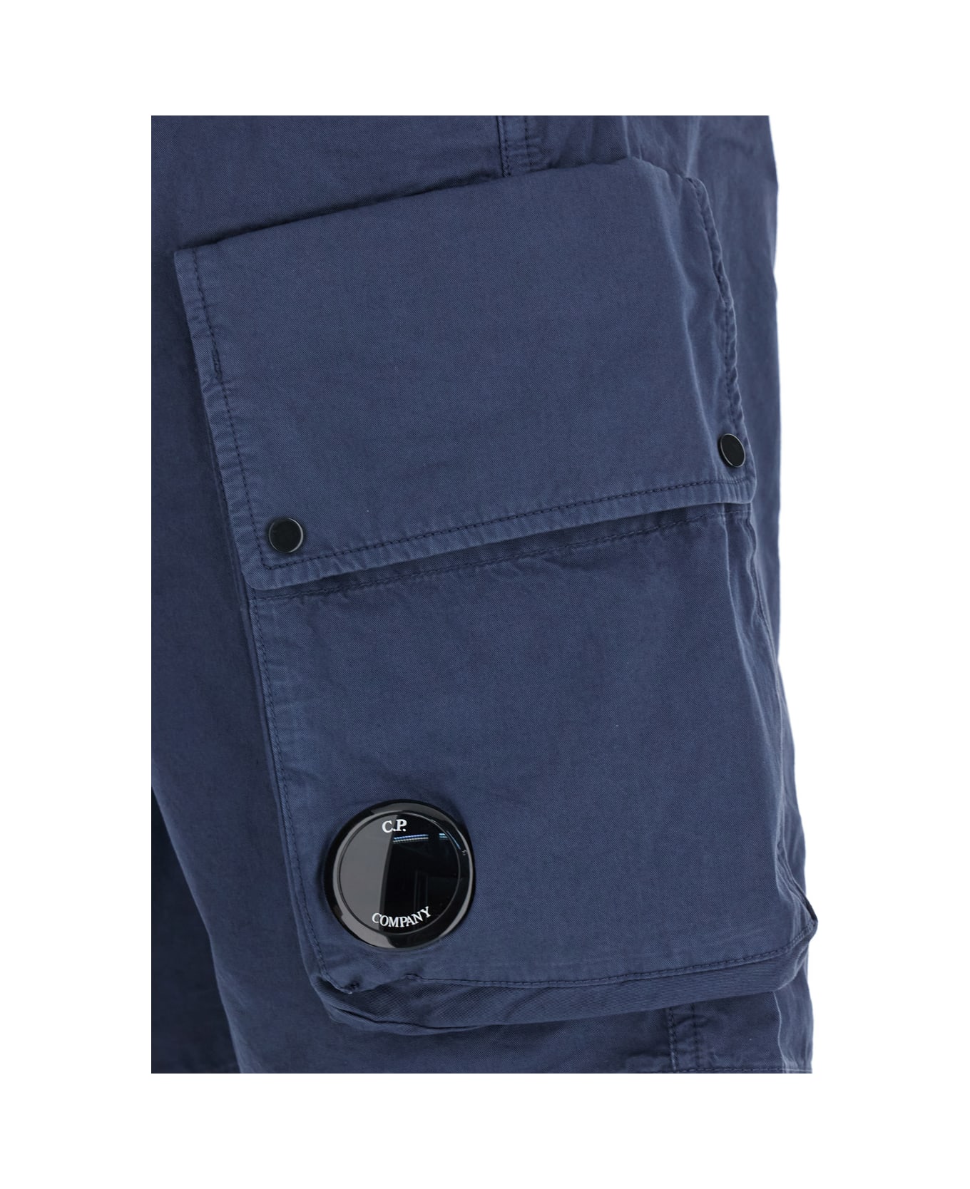 C.P. Company Blue Bermuda Pants With Belt Loops And Two Maxi Patch Pockets On The Side In Cotton Man - Blu