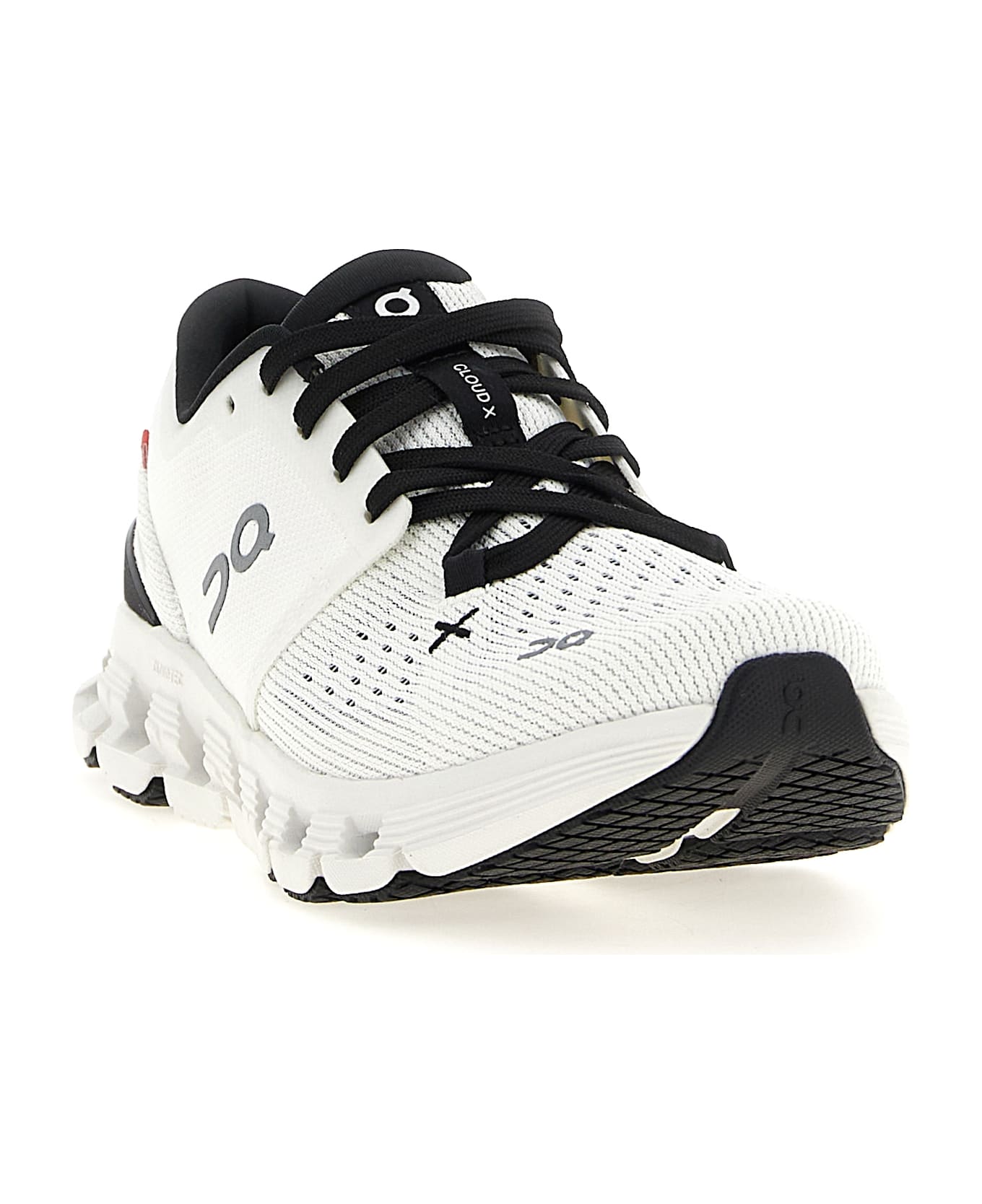 ON 'cloud X 4' Sneakers - White