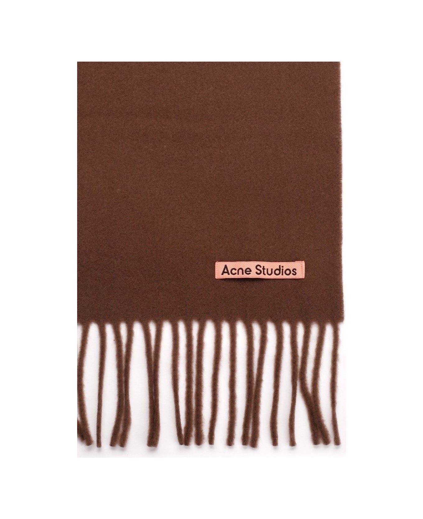 Acne Studios Logo Patch Fringed-edge Scarf - Chocolate スカーフ
