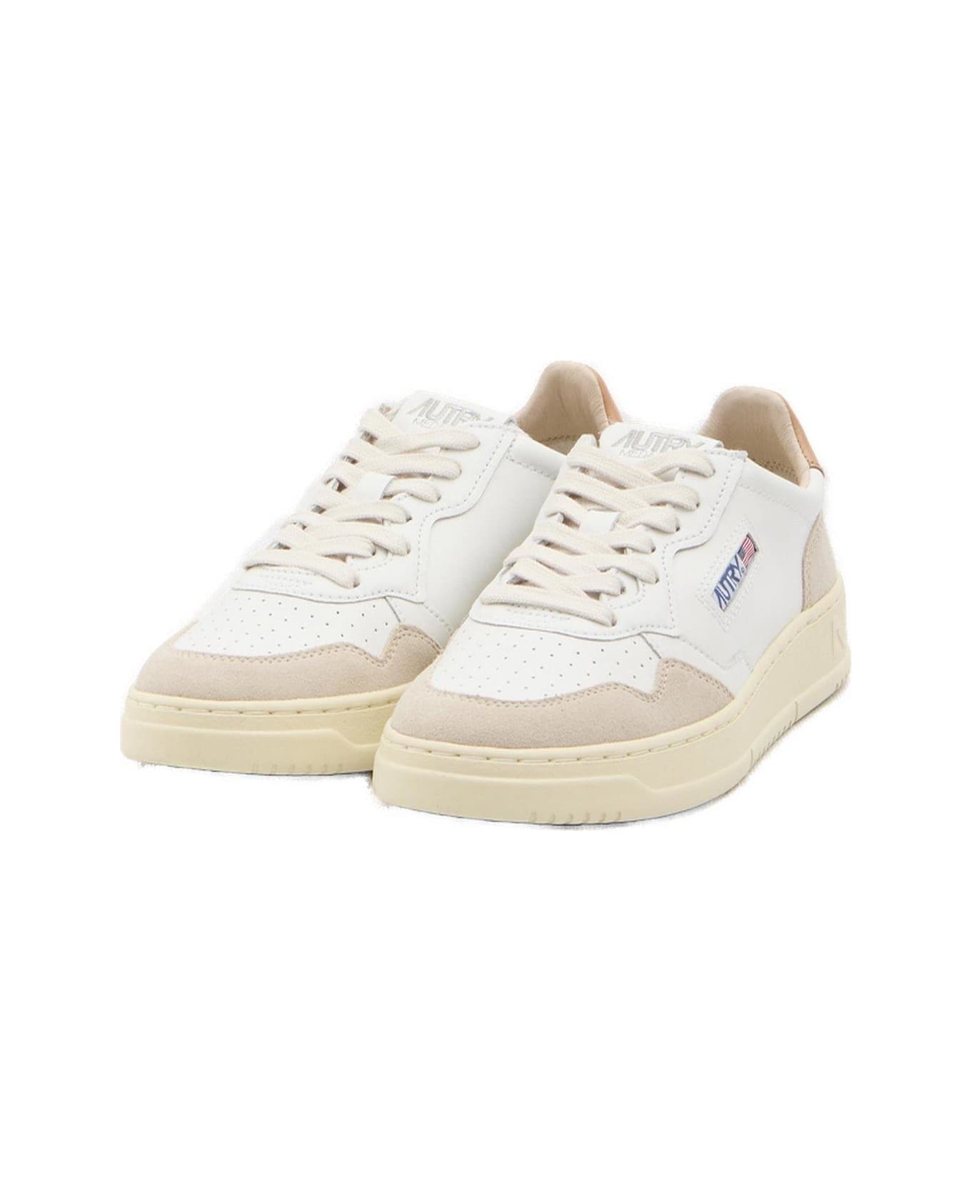 Autry Medalist Low-top Sneakers - WHITE/NEUTRALS