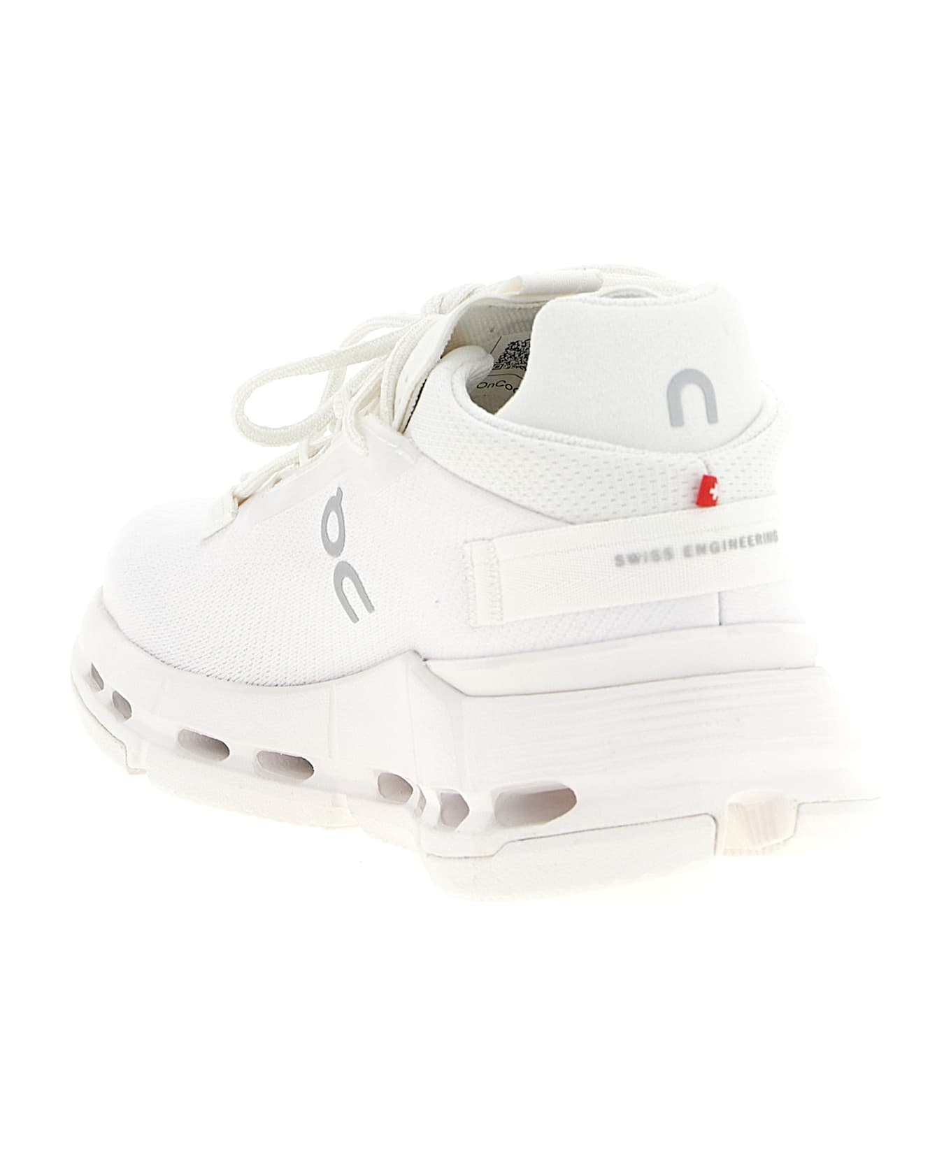 ON 'cloudnova 2' Sneakers - All White
