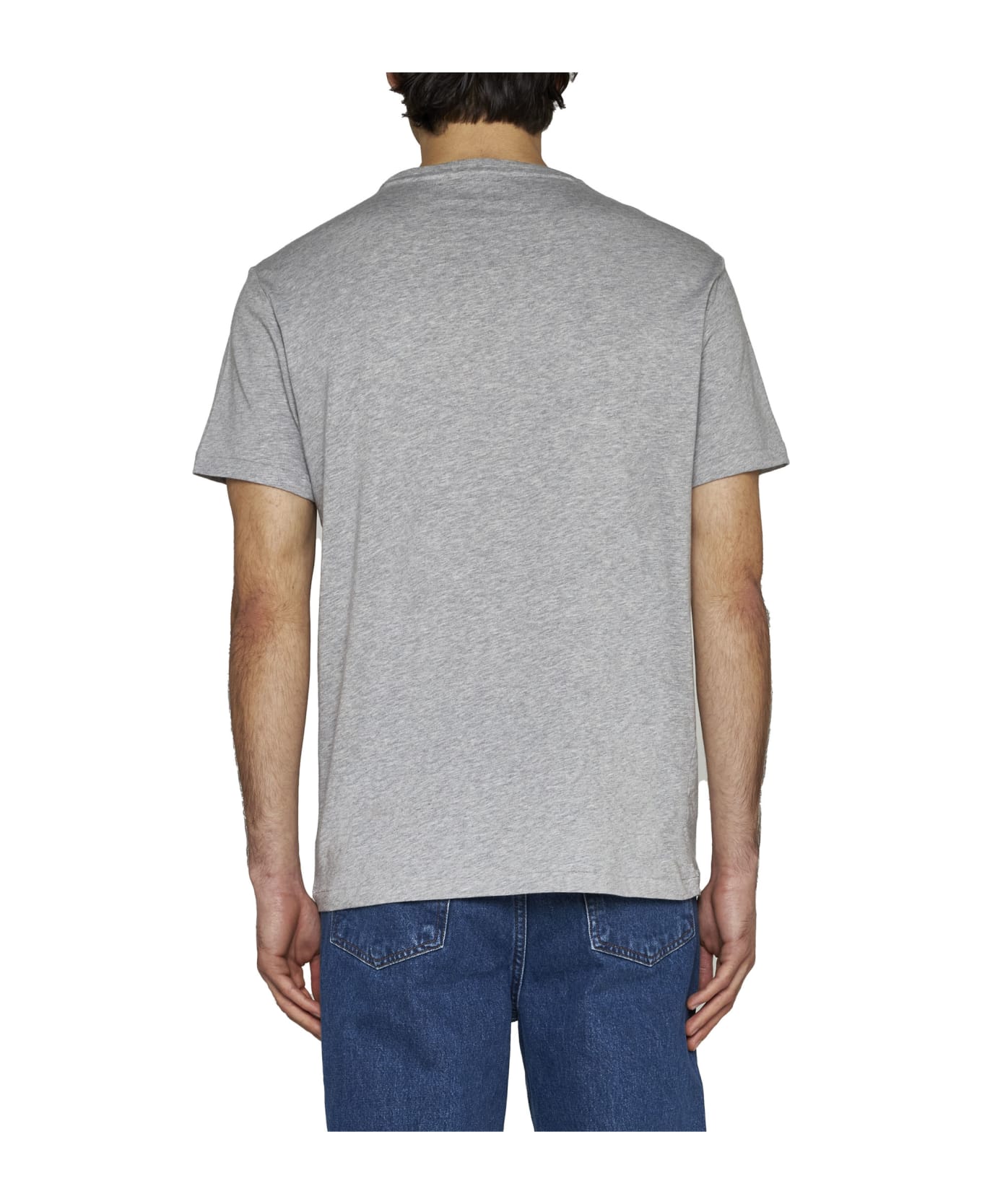 Polo Ralph Lauren T-Shirt - A 16 ply wool sweater featuring a polo neck and long sleeves