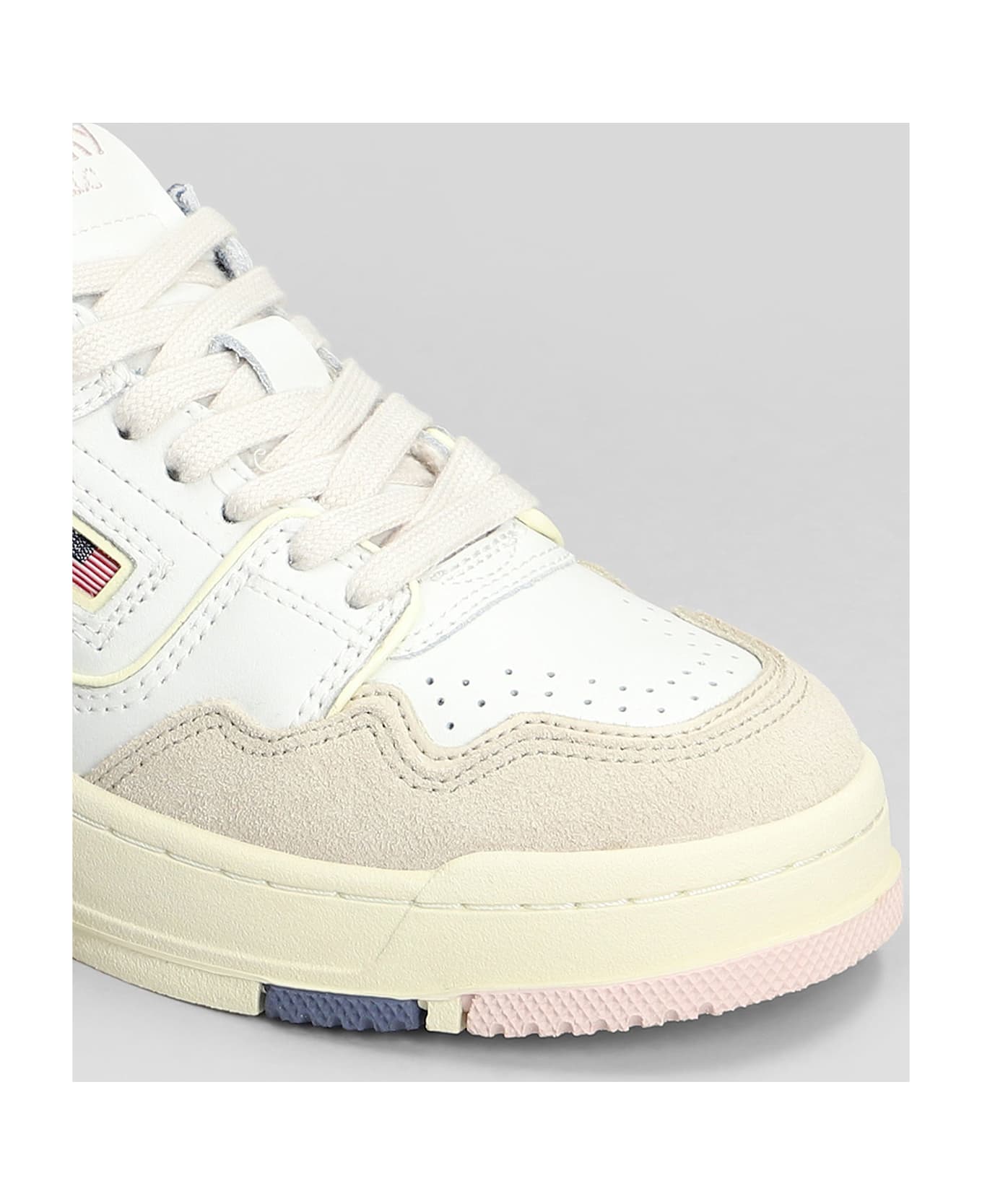 Autry Clc Low Sneakers In White Suede And Leather - white