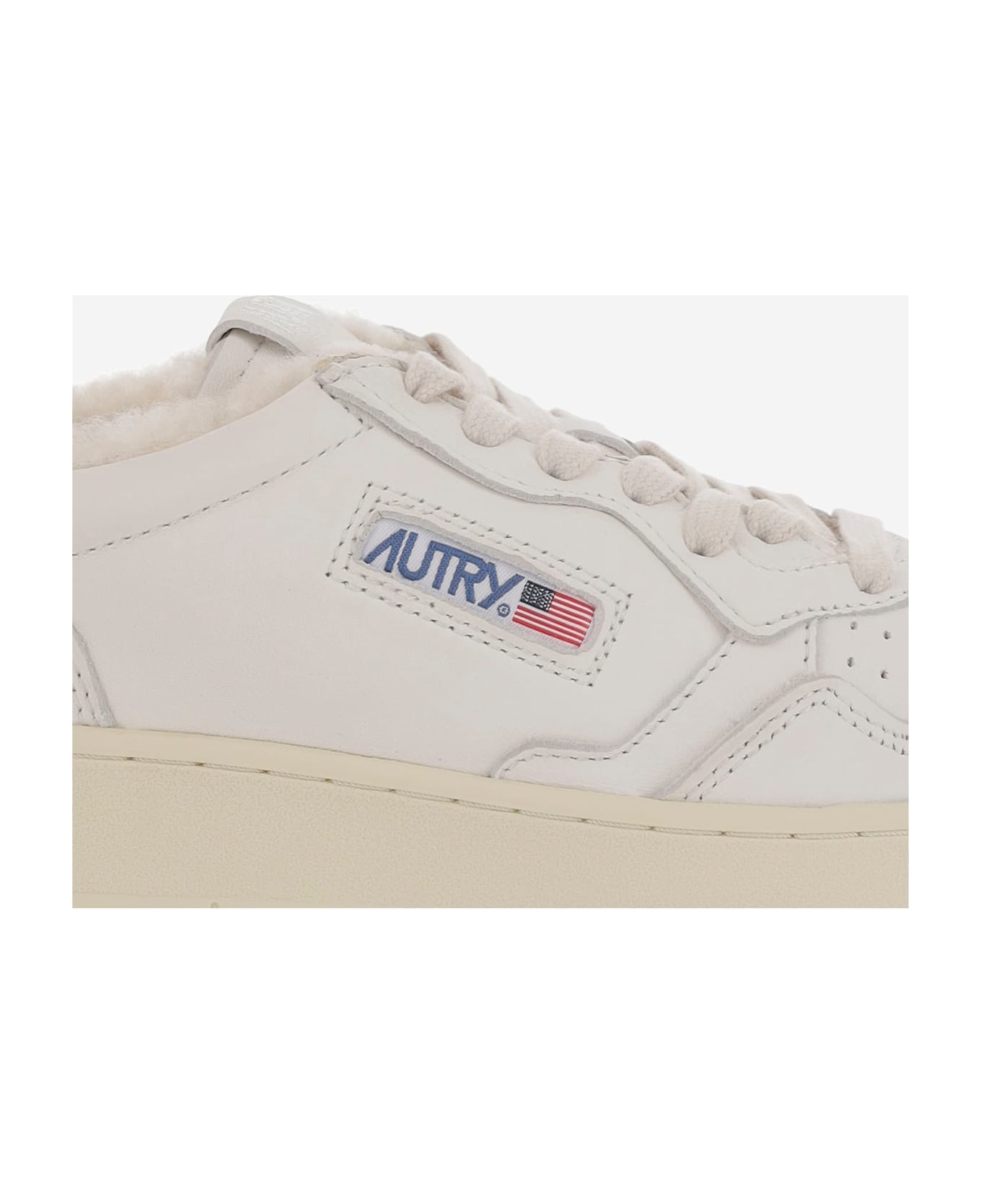 Autry Medalist Low Sneakers - White