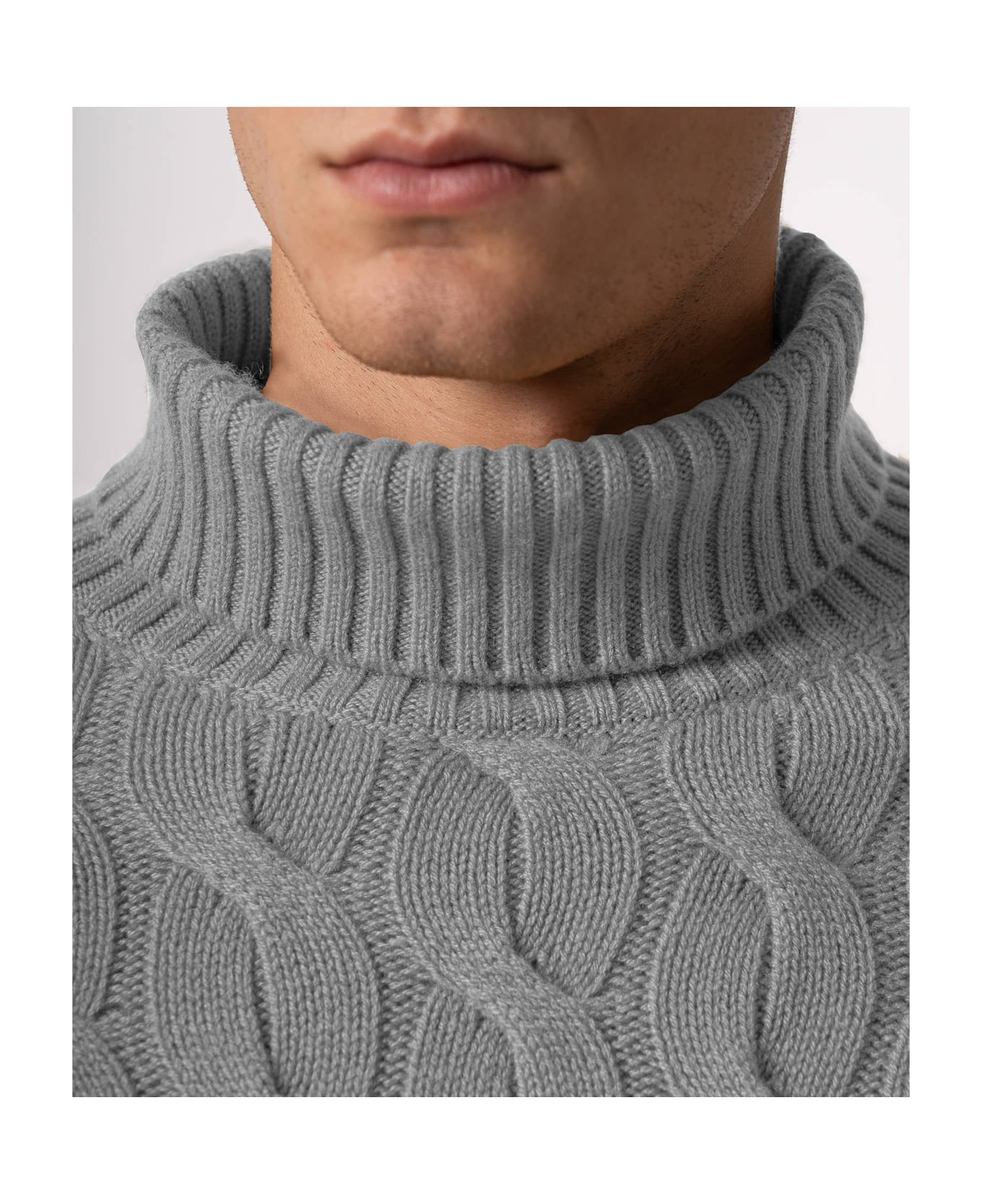 Larusmiani Turtleneck Sweater Col Du Pillon Sweater - LightGray