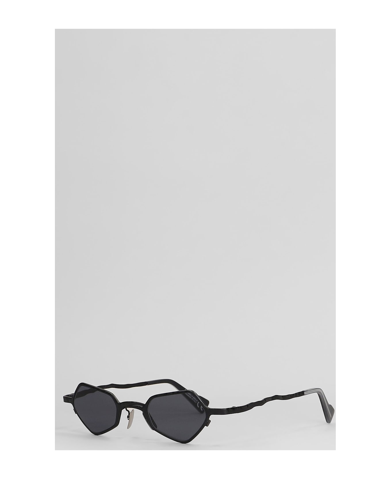 Kuboraum Z25 Sunglasses In Grey Metal Alloy - grey