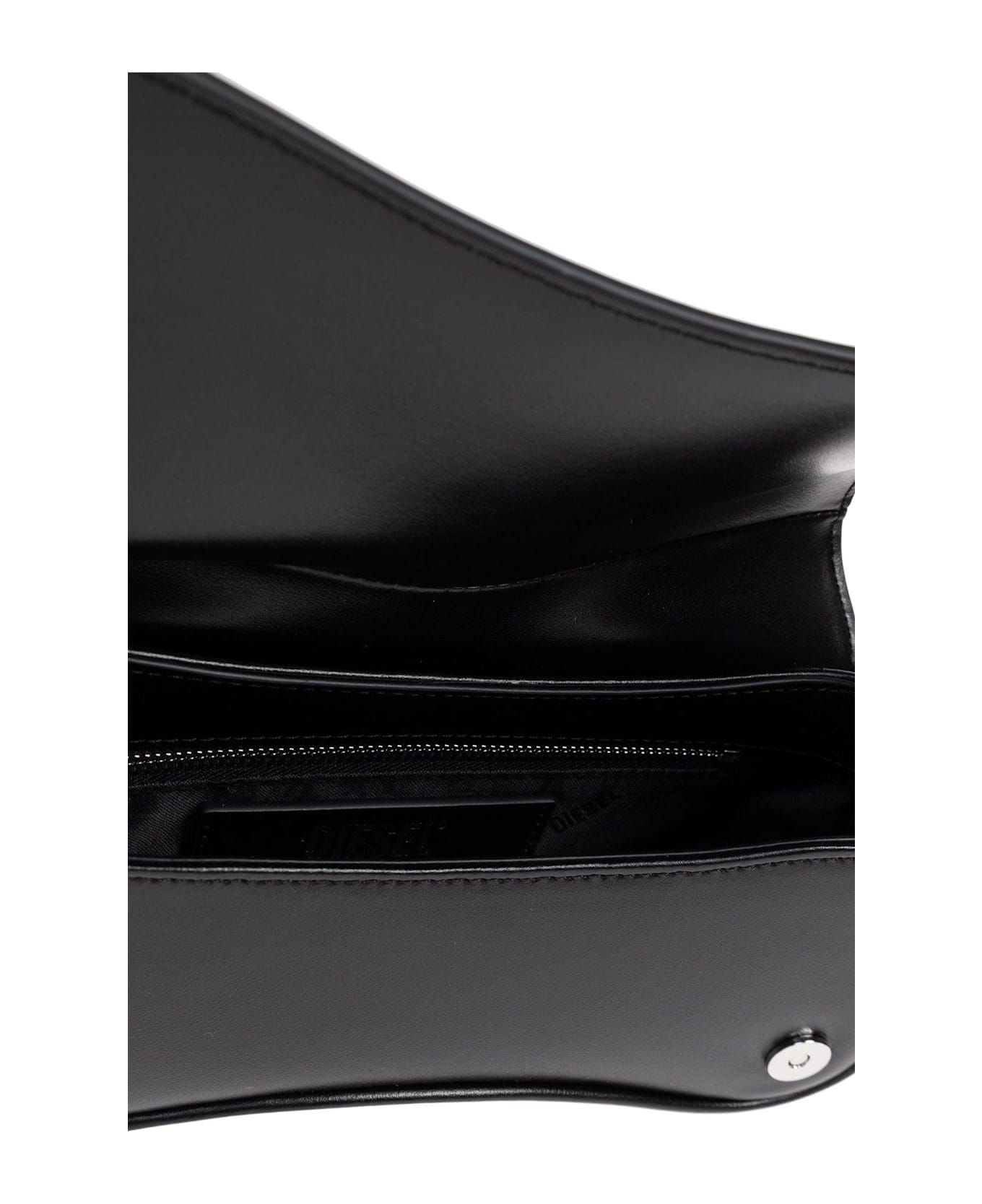 Diesel 
play
 Clutch - Black