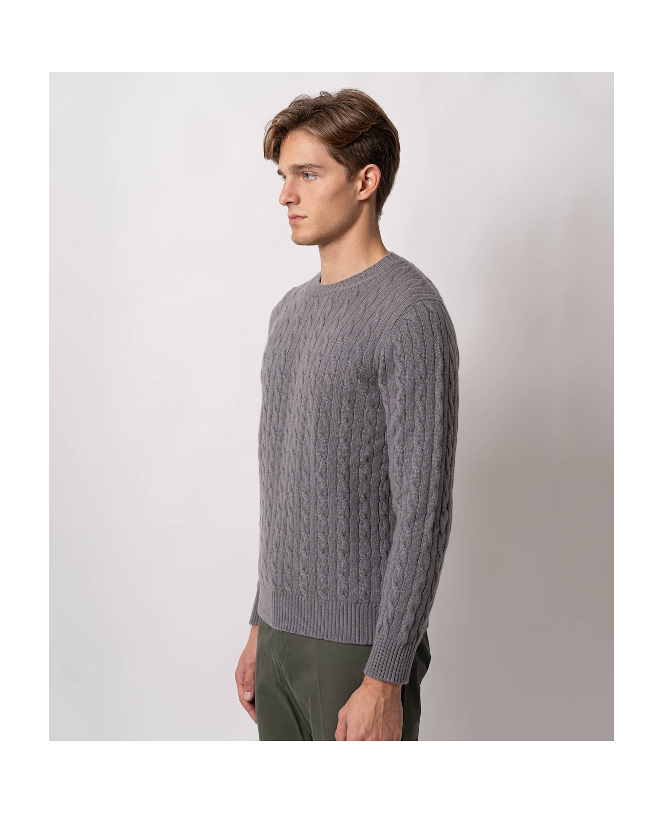 Larusmiani Cable Knit Sweater Col Du Pillon Sweater - LightGray