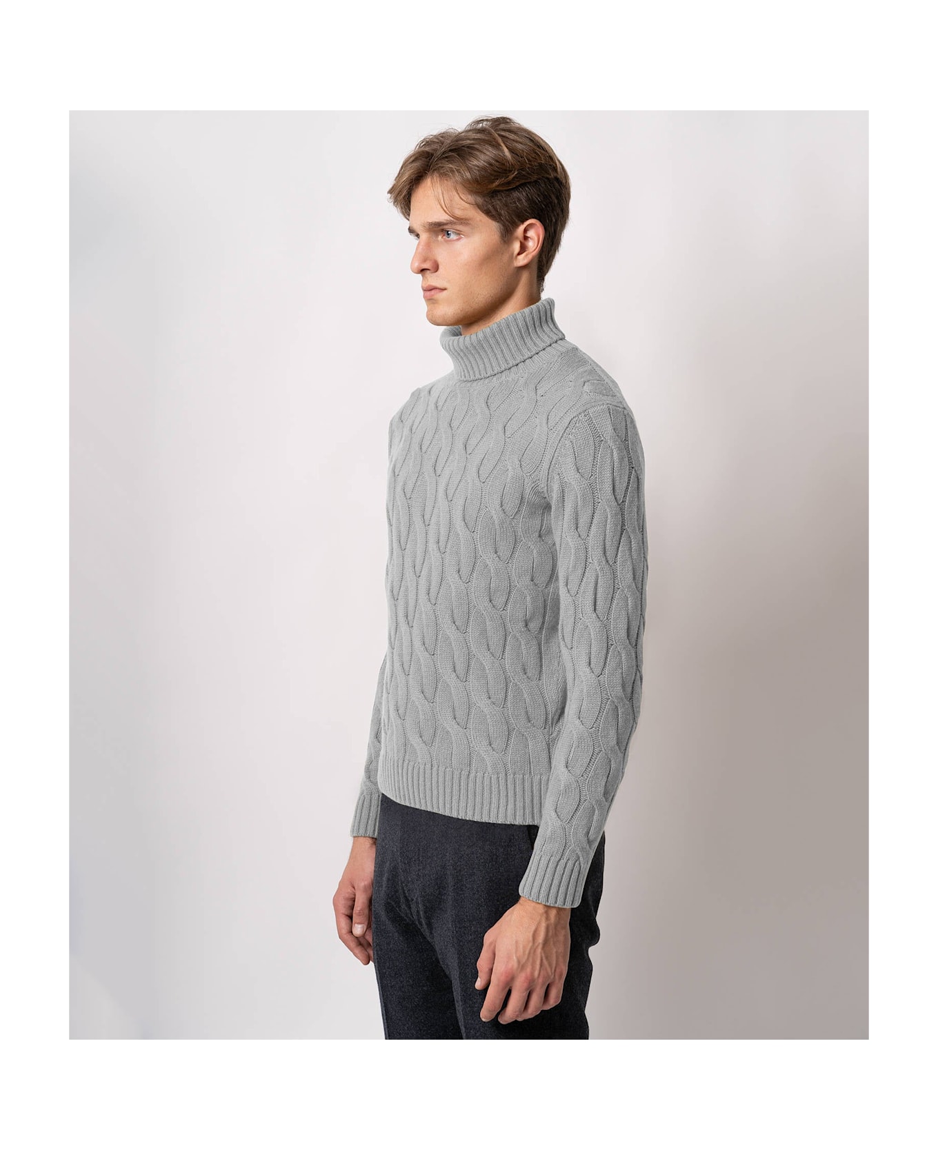 Larusmiani Turtleneck Sweater Col Du Pillon Sweater - LightGray