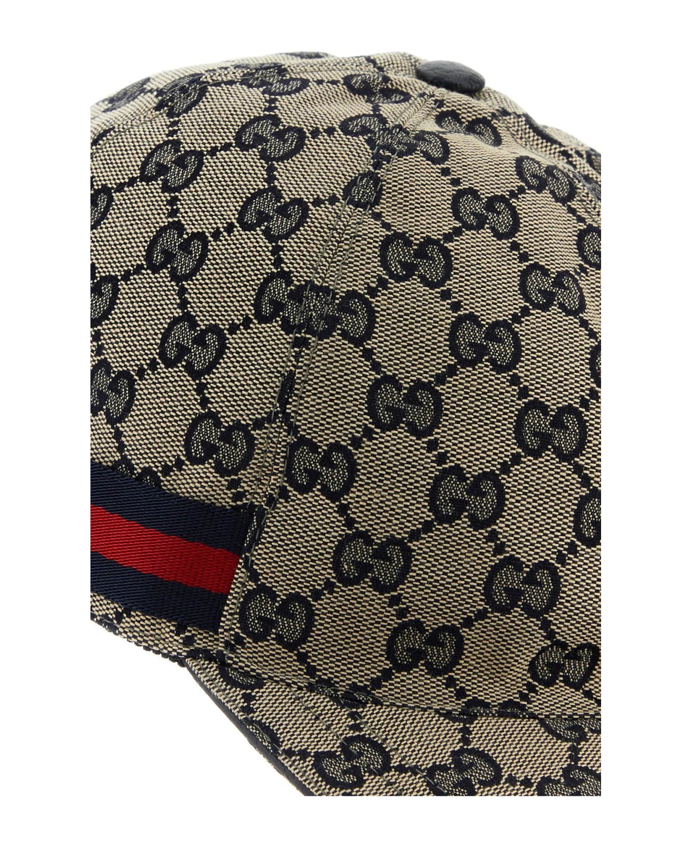 Gucci Gg Supreme Fabric Baseball Cap - Beige