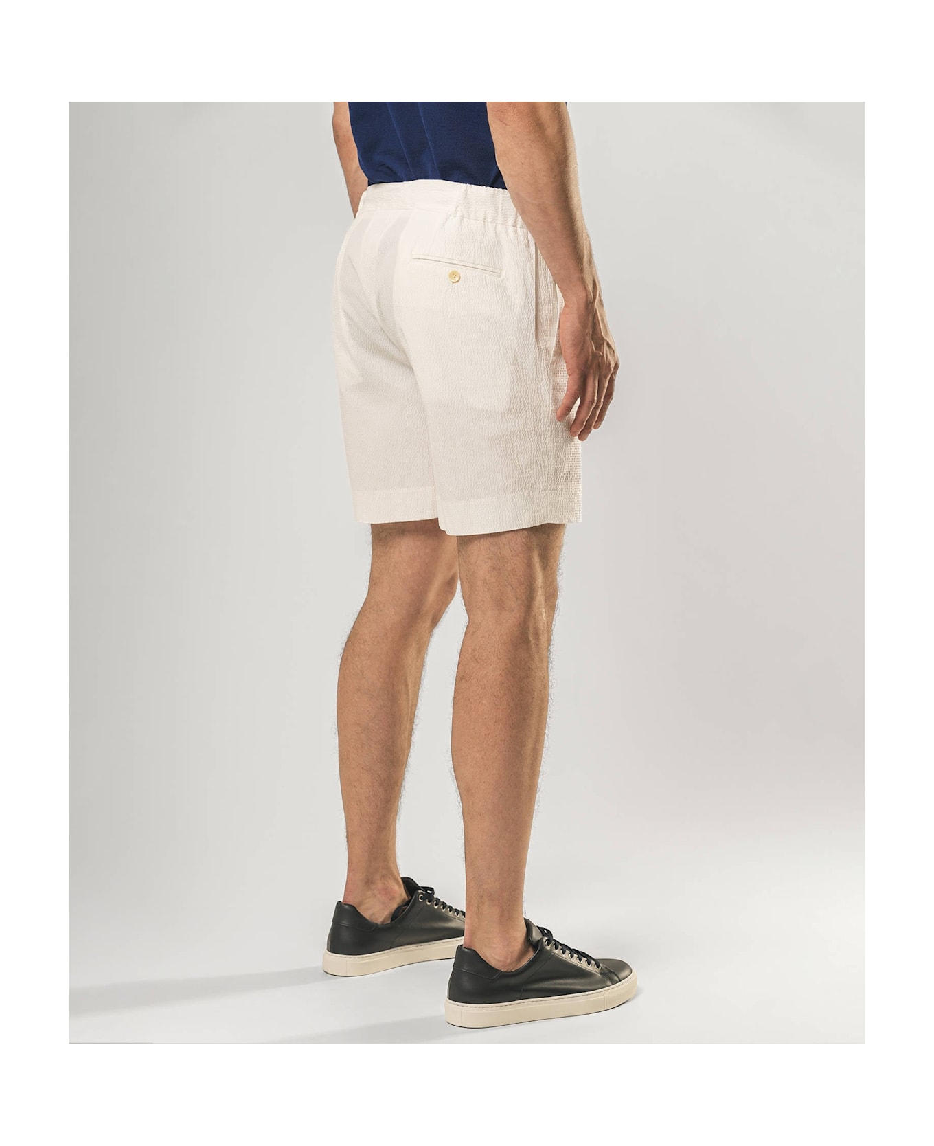 Larusmiani Emerald Bermuda Shorts Shorts - White
