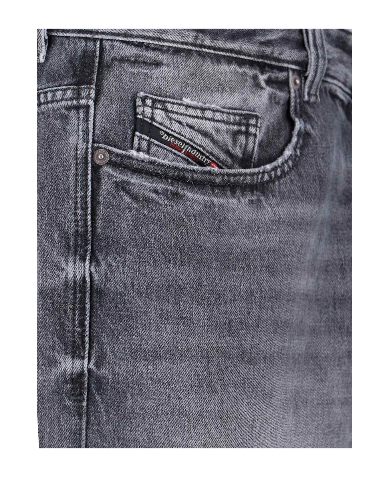 Diesel 
2001 D-macro
 Jeans - Gray